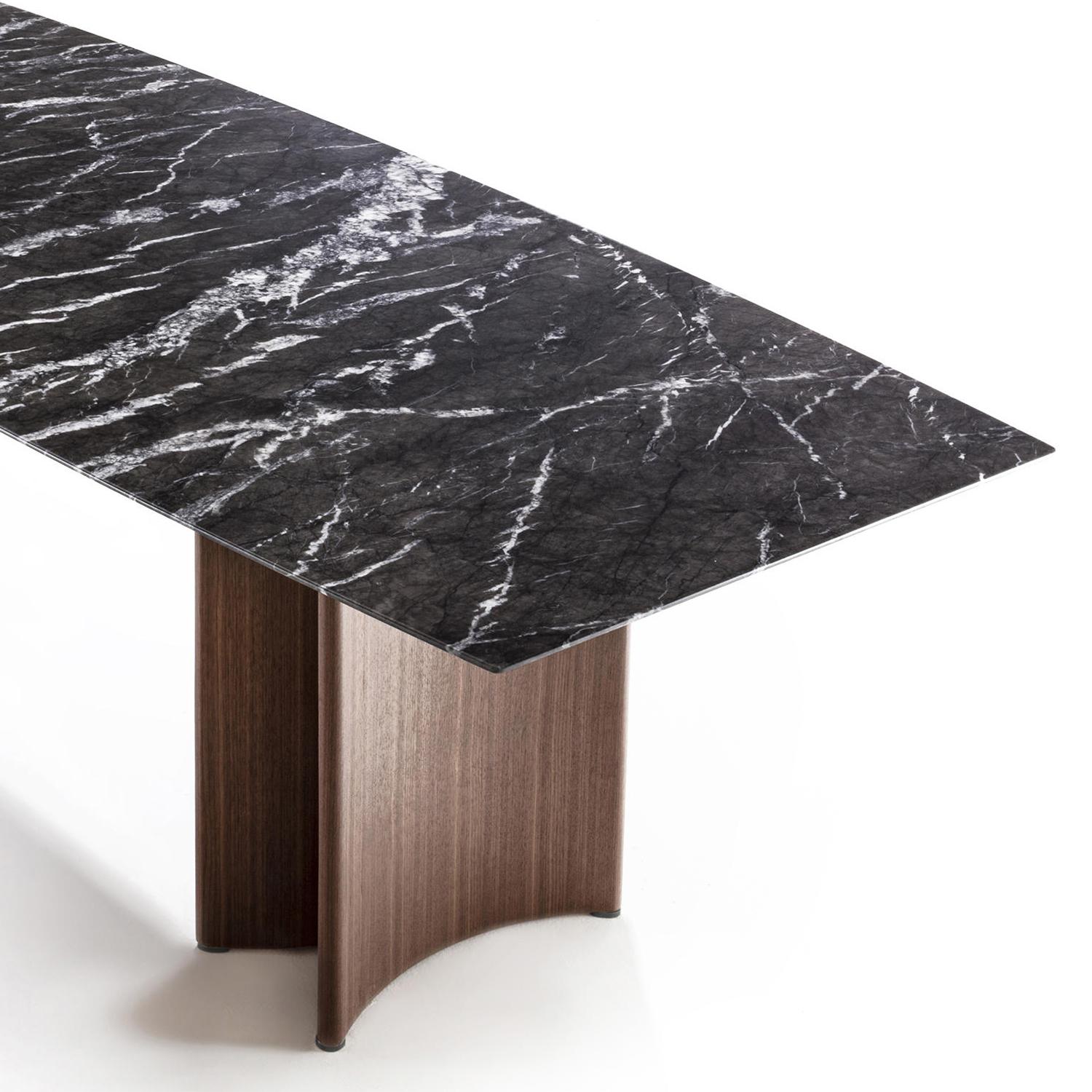 Italian Around Marble Dining Table For Sale