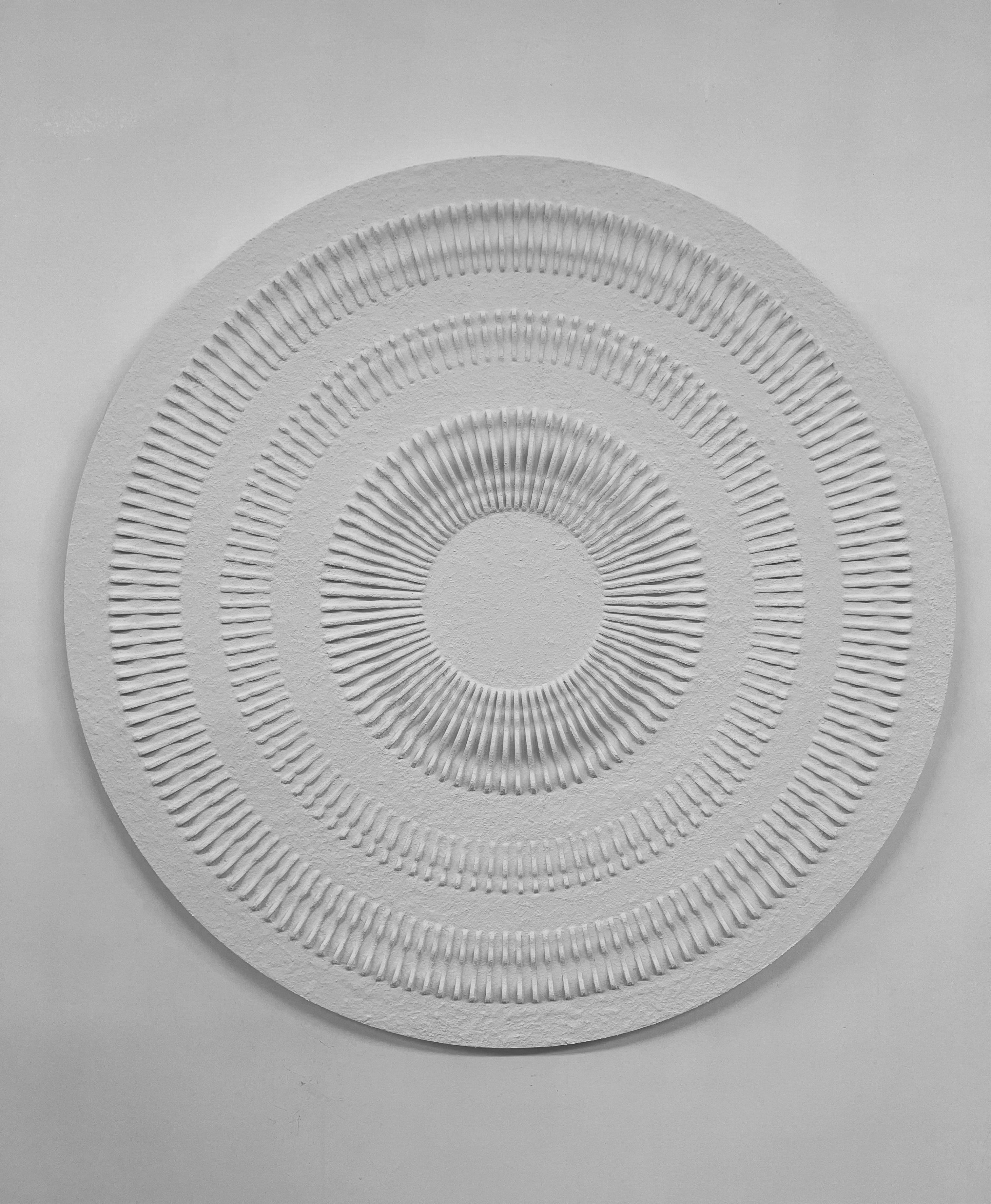 Beautiful 3D Abstract White Circumference  - Painting by Arozarena De La Fuente