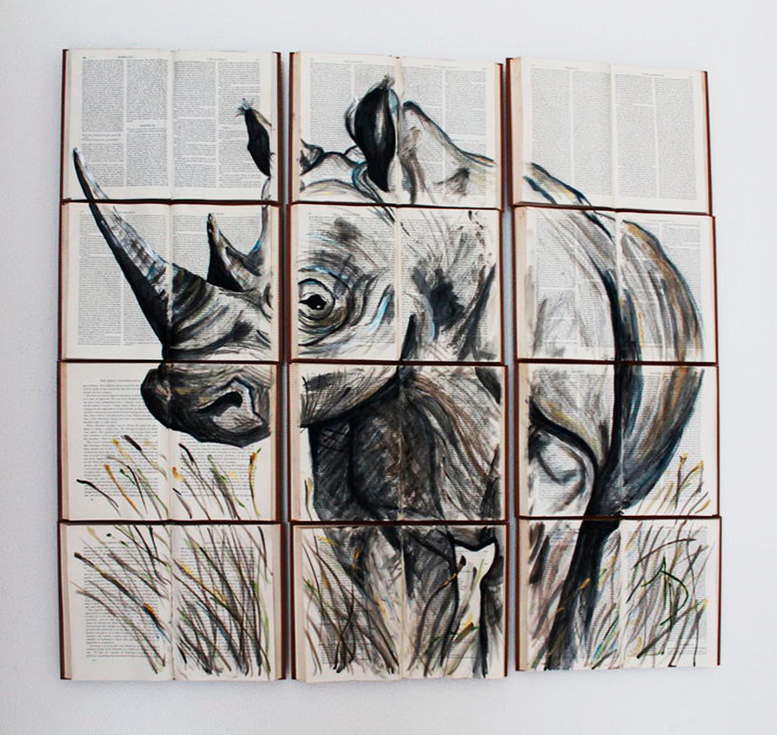 Rhinoceros Aquarellgemälde auf einzigartigem Buchleinwand. Das neue Leben für Bücher