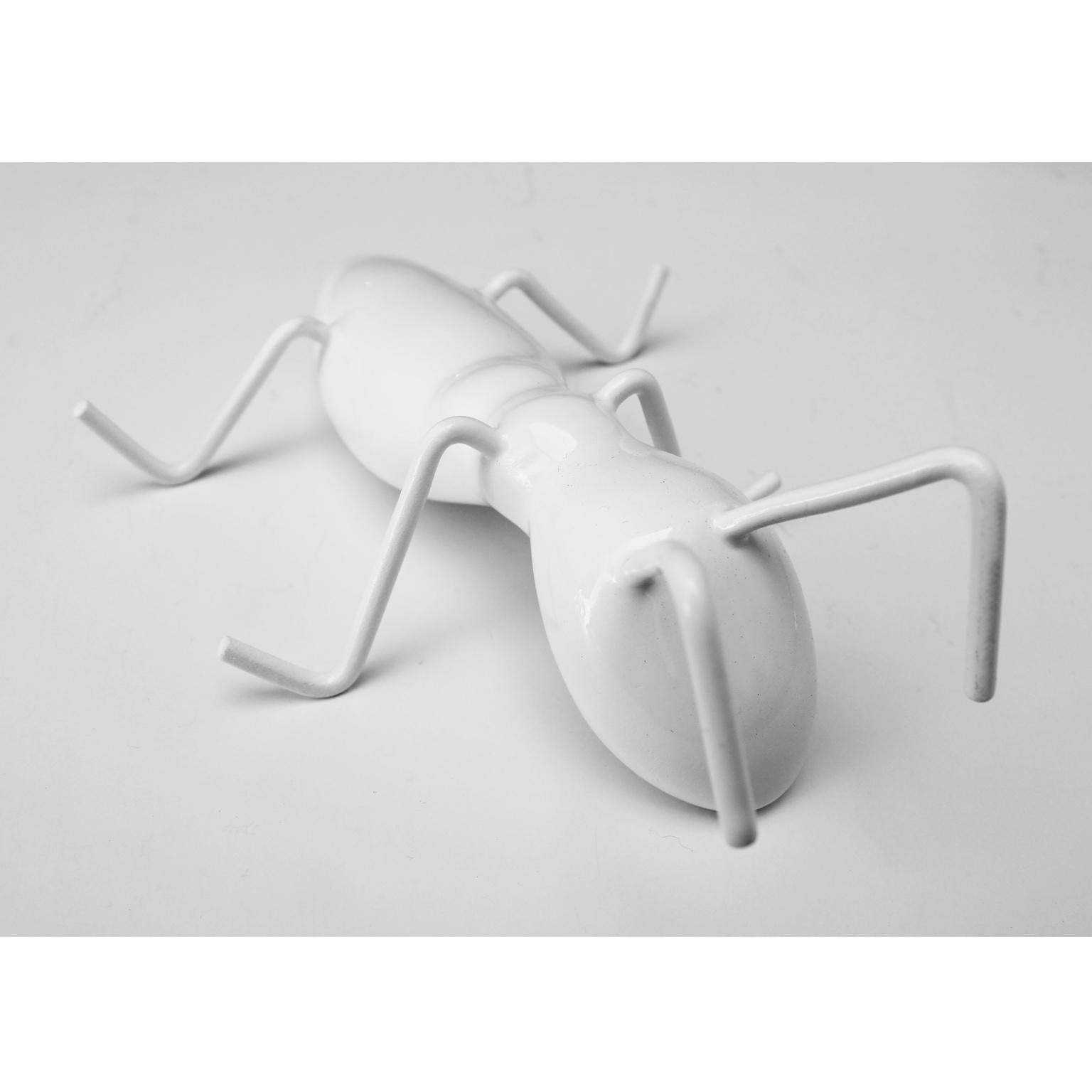 ANT. Scultura di animali/insetti. 2 kg di metallo bronzeo. Arte moderna - Abstract Sculpture Oro di Arozarena De La Fuente