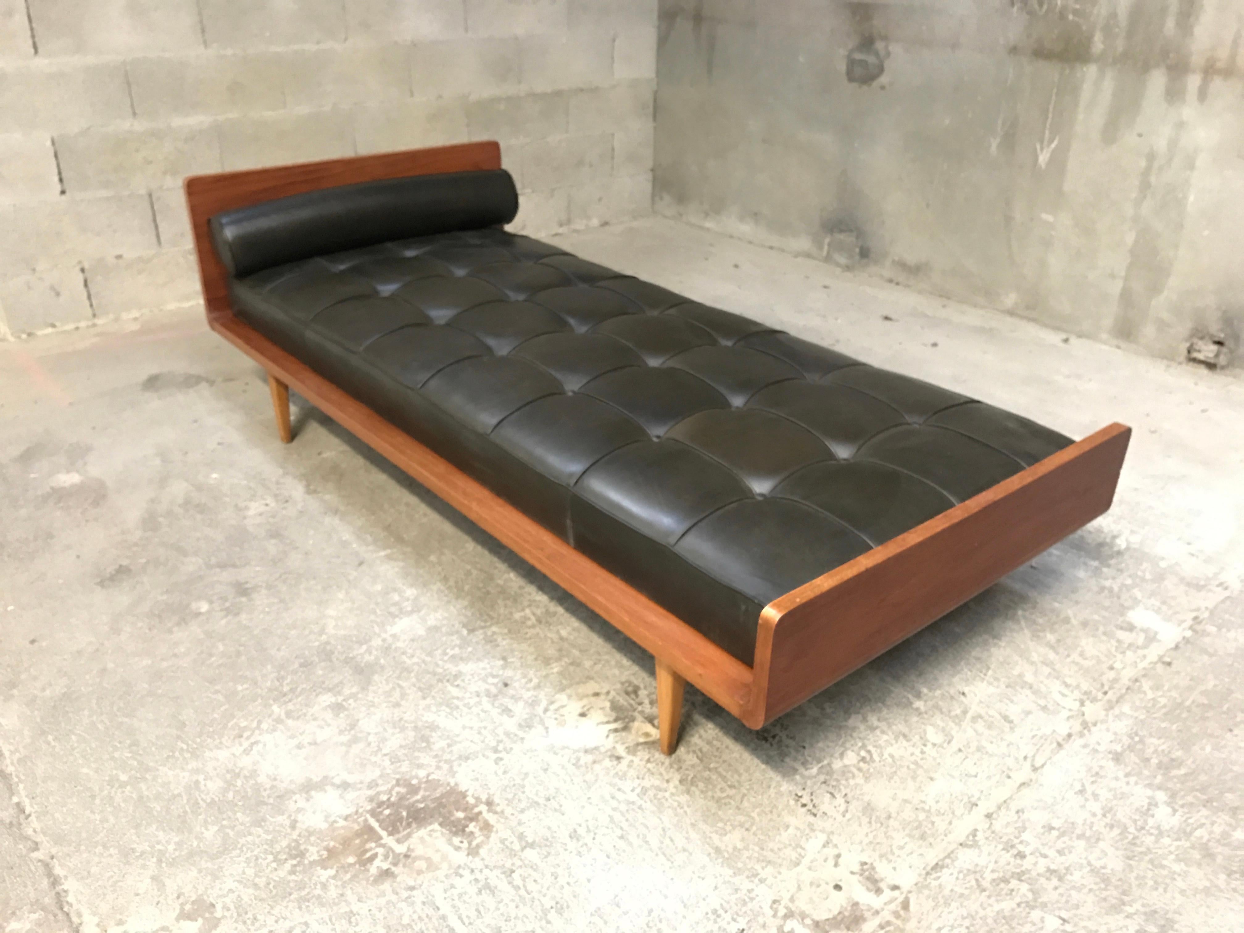 Mid-Century Modern A.R.P Leather Daybed for Minvielle