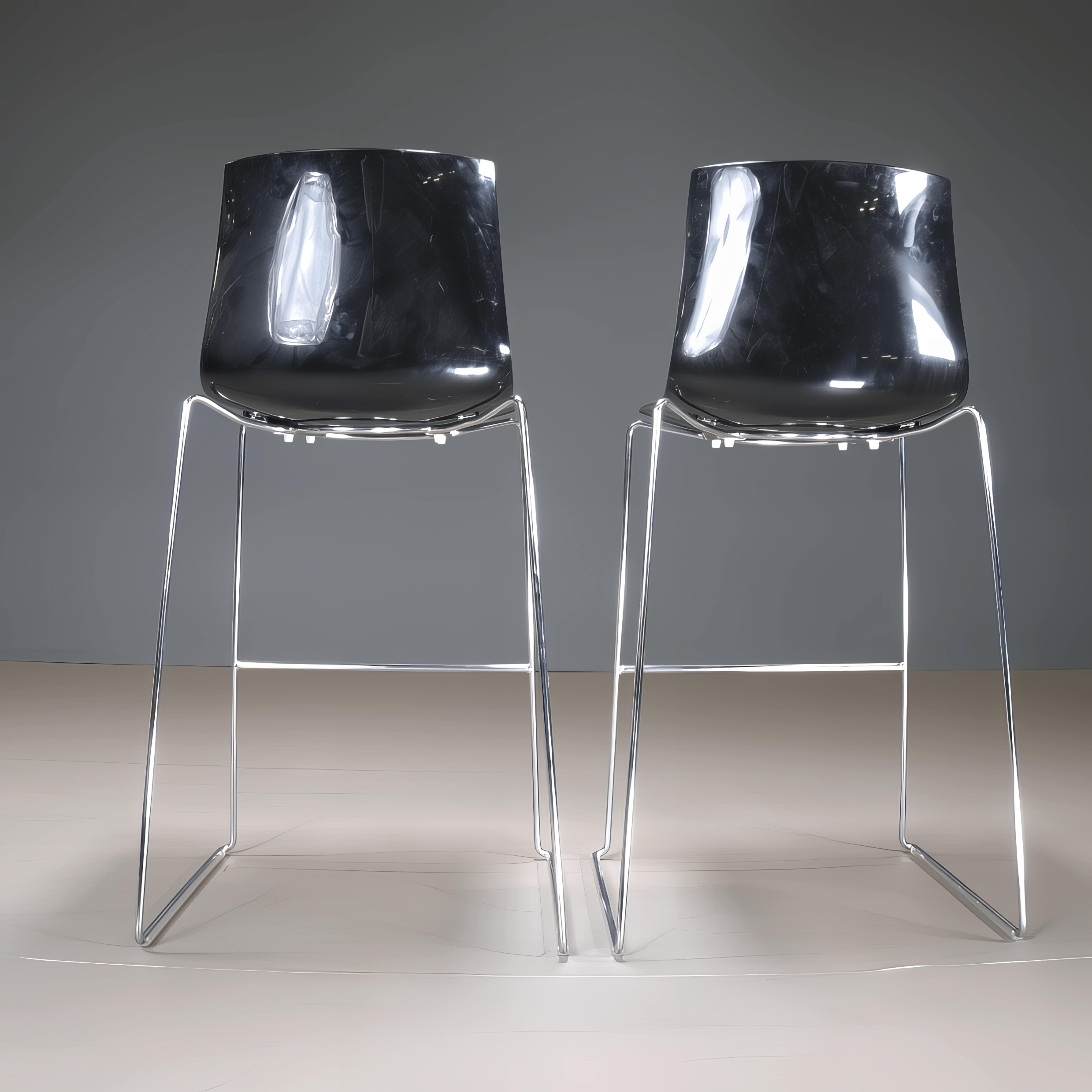 Der Catifa 46 Barhocker von Arper aus dem Jahr 2010 besticht durch sein schlankes und modernes Design mit einer Konstruktion aus schwarzem Kunststoff und Metall. Perfekt für moderne Küchen und Bars. 

*Bitte beachten Sie, dass die zusammen