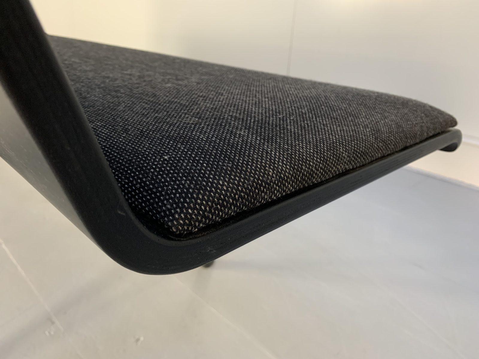 Contemporary Arper “Zinta” 4-Seat Bench Sofa, in Grey Black Fabric For Sale