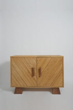 Aparador "Arrabida" de ratán y nogal, Edición Barracuda.