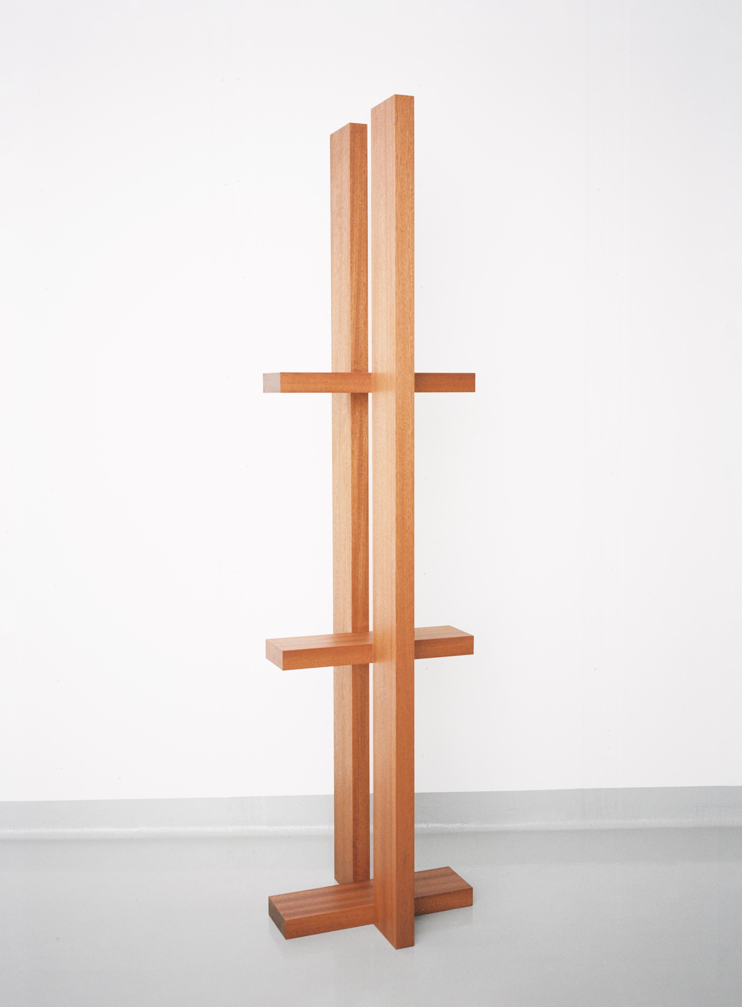 Svedese ARRANGEMENT #12 (Scaffale) Mahogany di Nick Ross in vendita