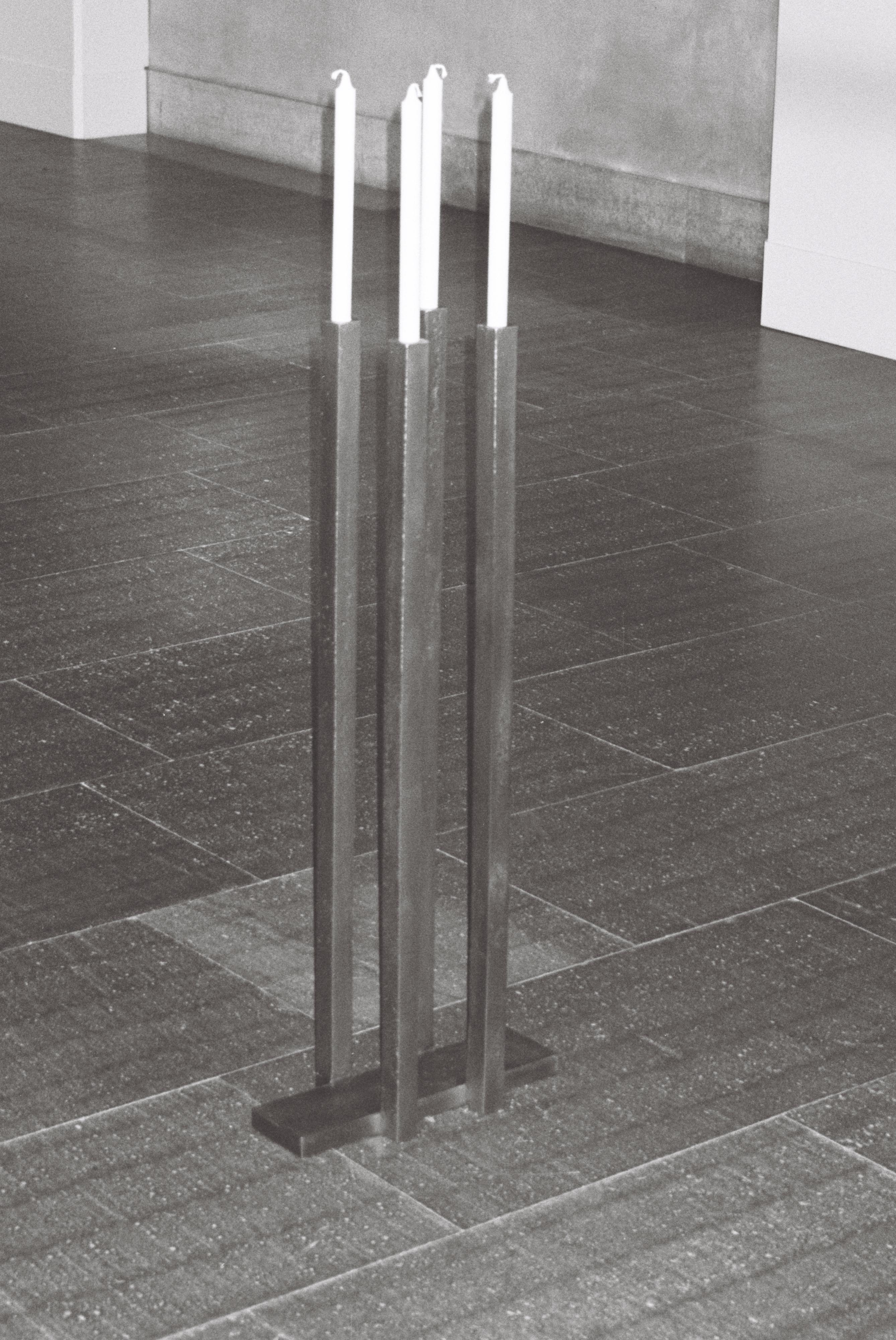Svedese ARRANGEMENT #5 (Portacandele) AluBronze di Nick Ross in vendita
