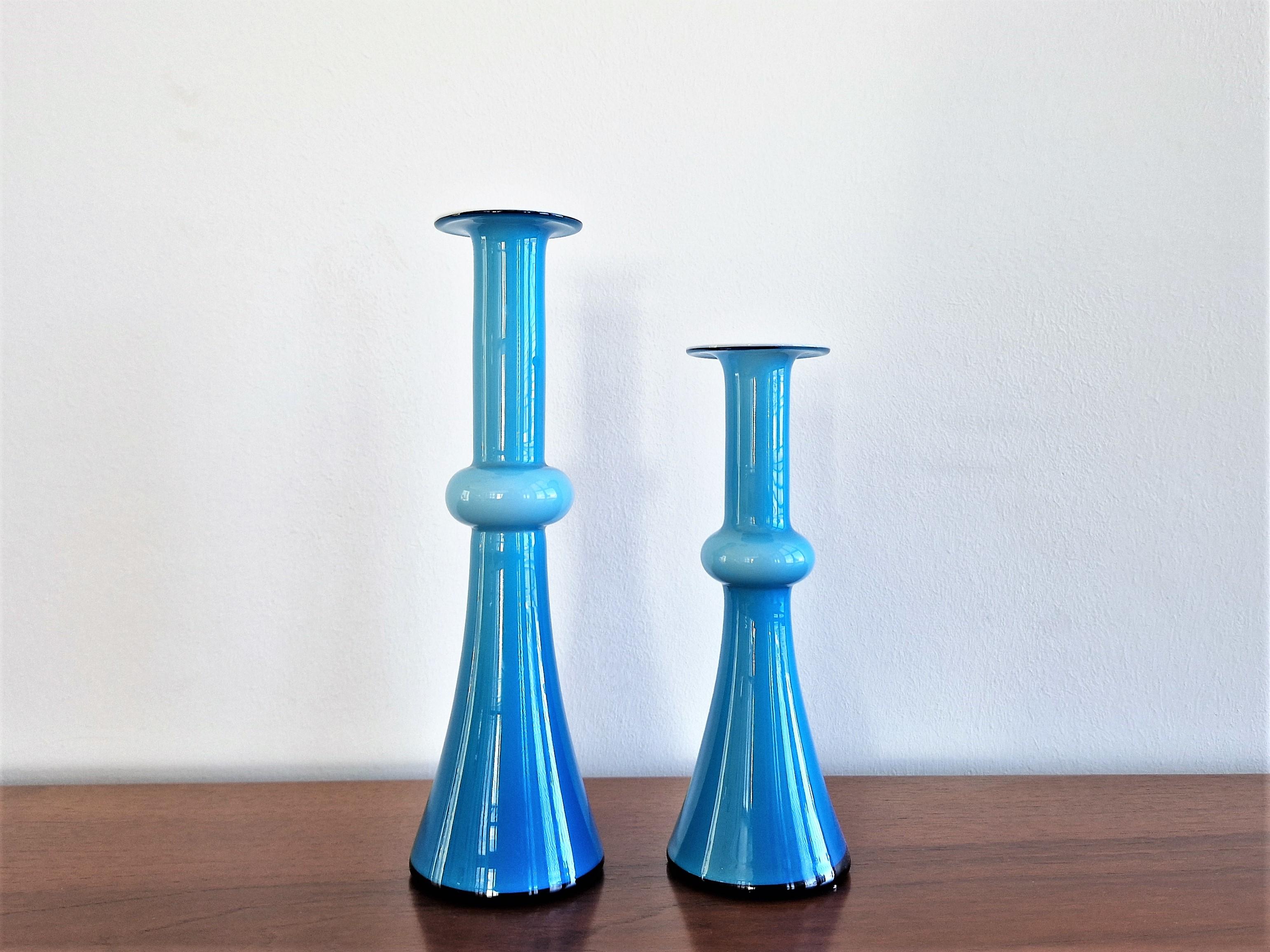 Arrangement aus 3 blauen Glasvasen 'Carnaby' von Per Lütken für Holmegaard (Moderne der Mitte des Jahrhunderts) im Angebot