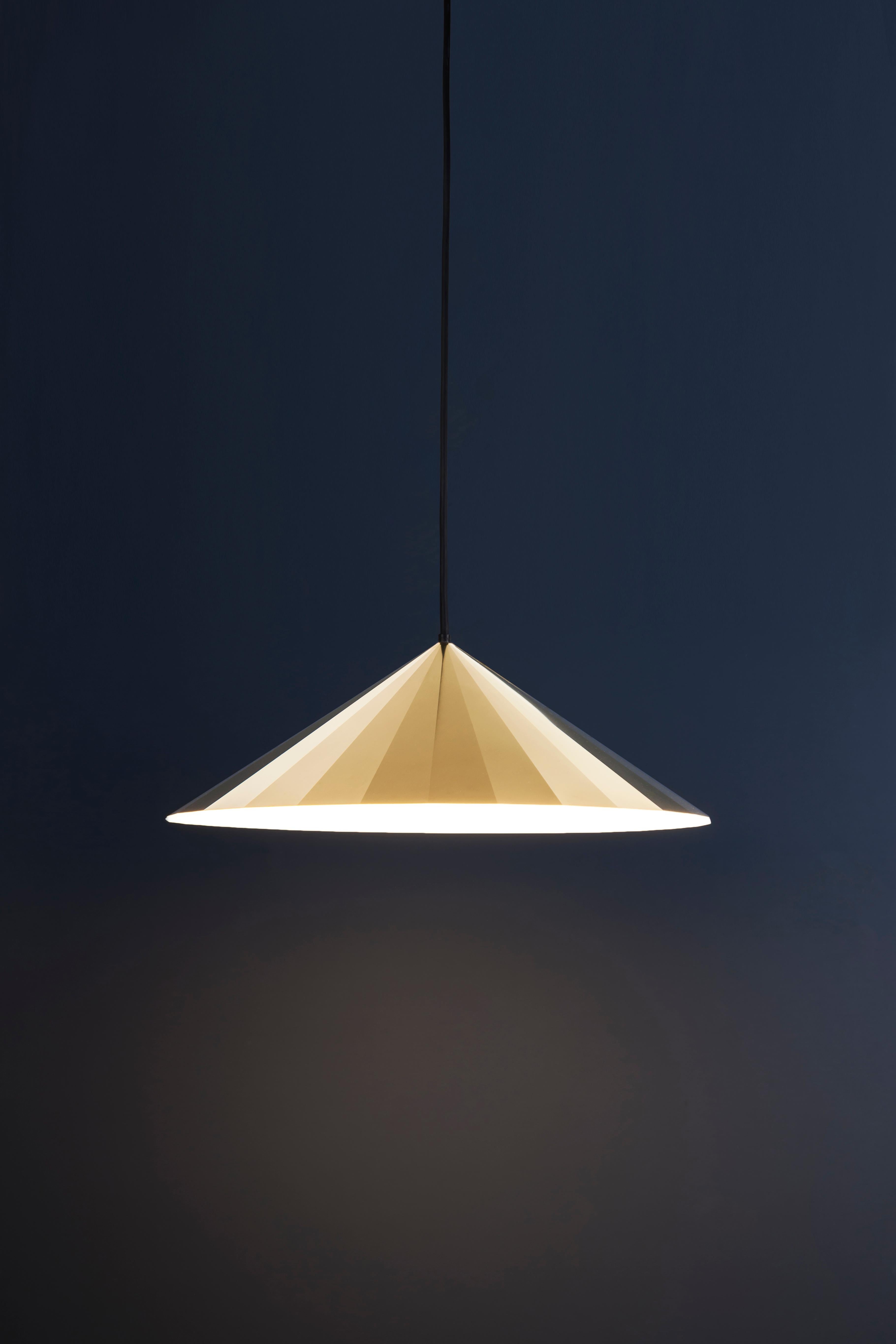 [ARRAY] Brass Light Pendant Lamp In New Condition For Sale In ROTTERDAM, NL