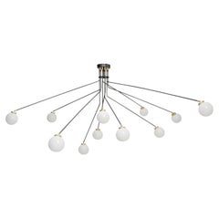 Grande lampe à suspension en éventail en opale de CTO Lighting