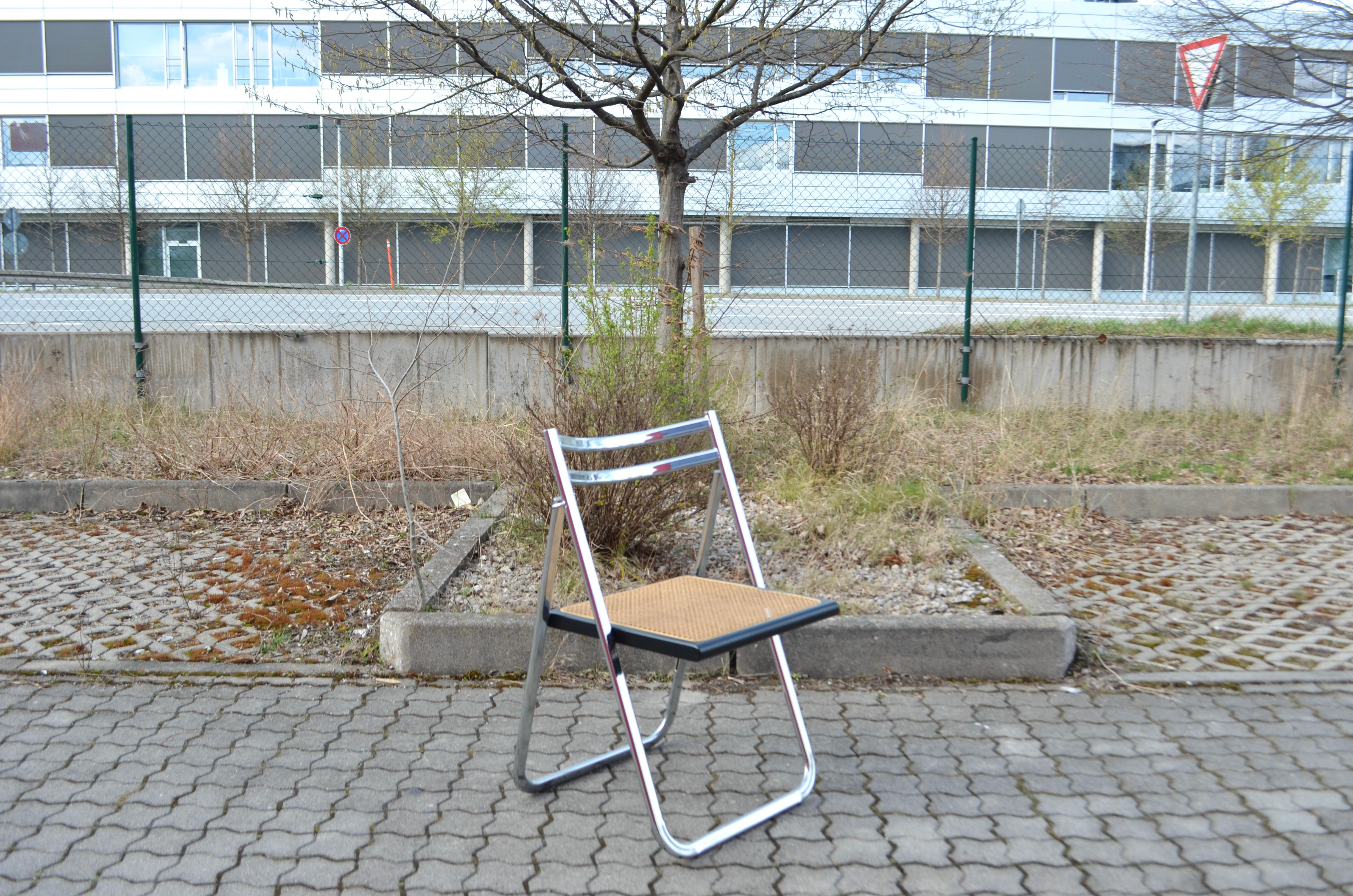 Bauhaus Arrben Italy Vintage Folding Chair Cane 1 / 20 en vente