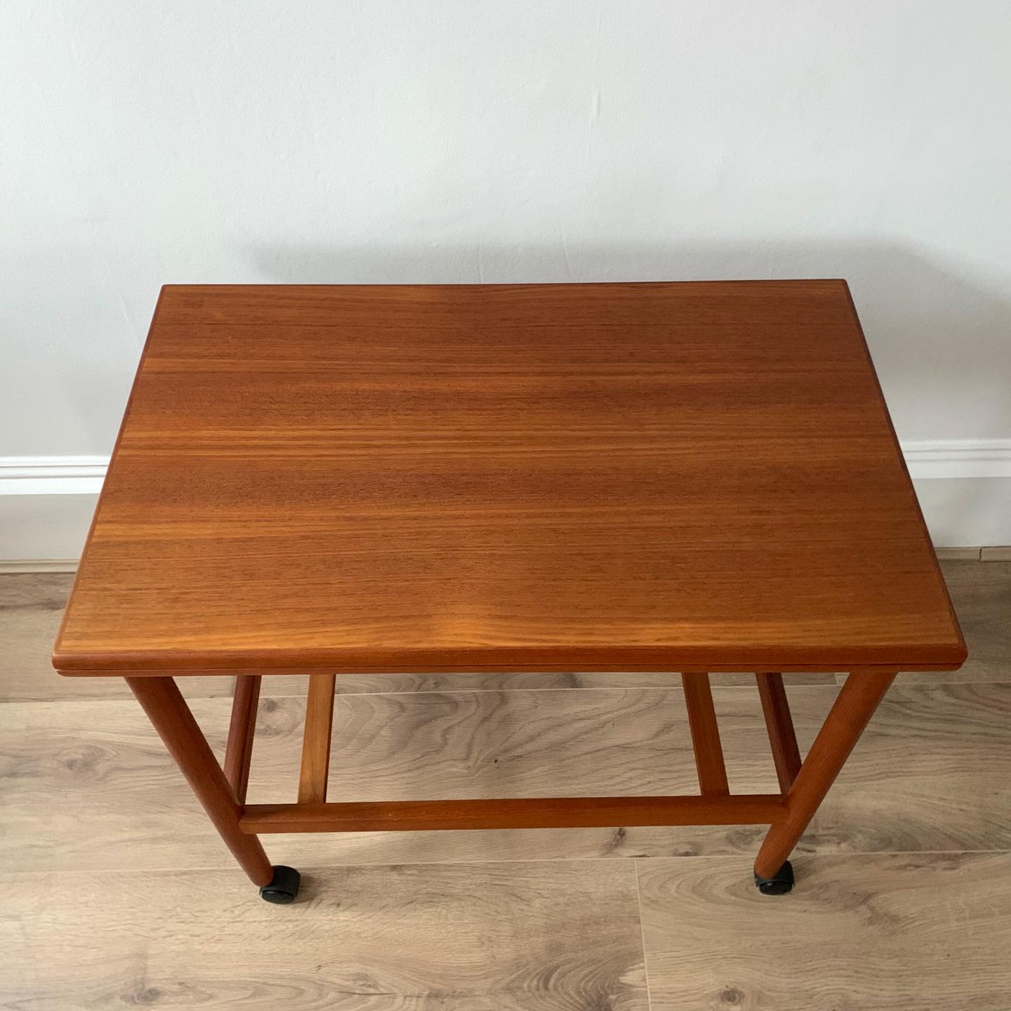 Arrebo Mobler Danish Modern Table In Good Condition For Sale In London, GB