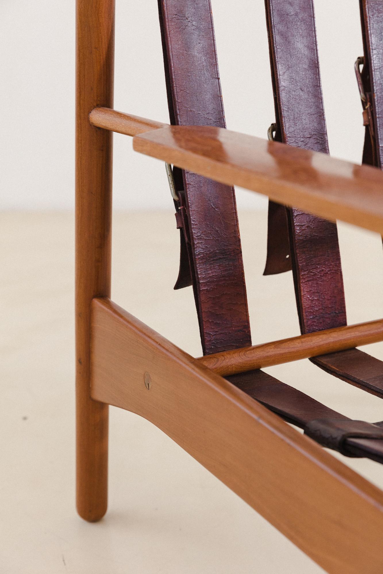 Arredamento Armchair in Freijo wood, 1960s, Midcentury Brazilian For Sale 6