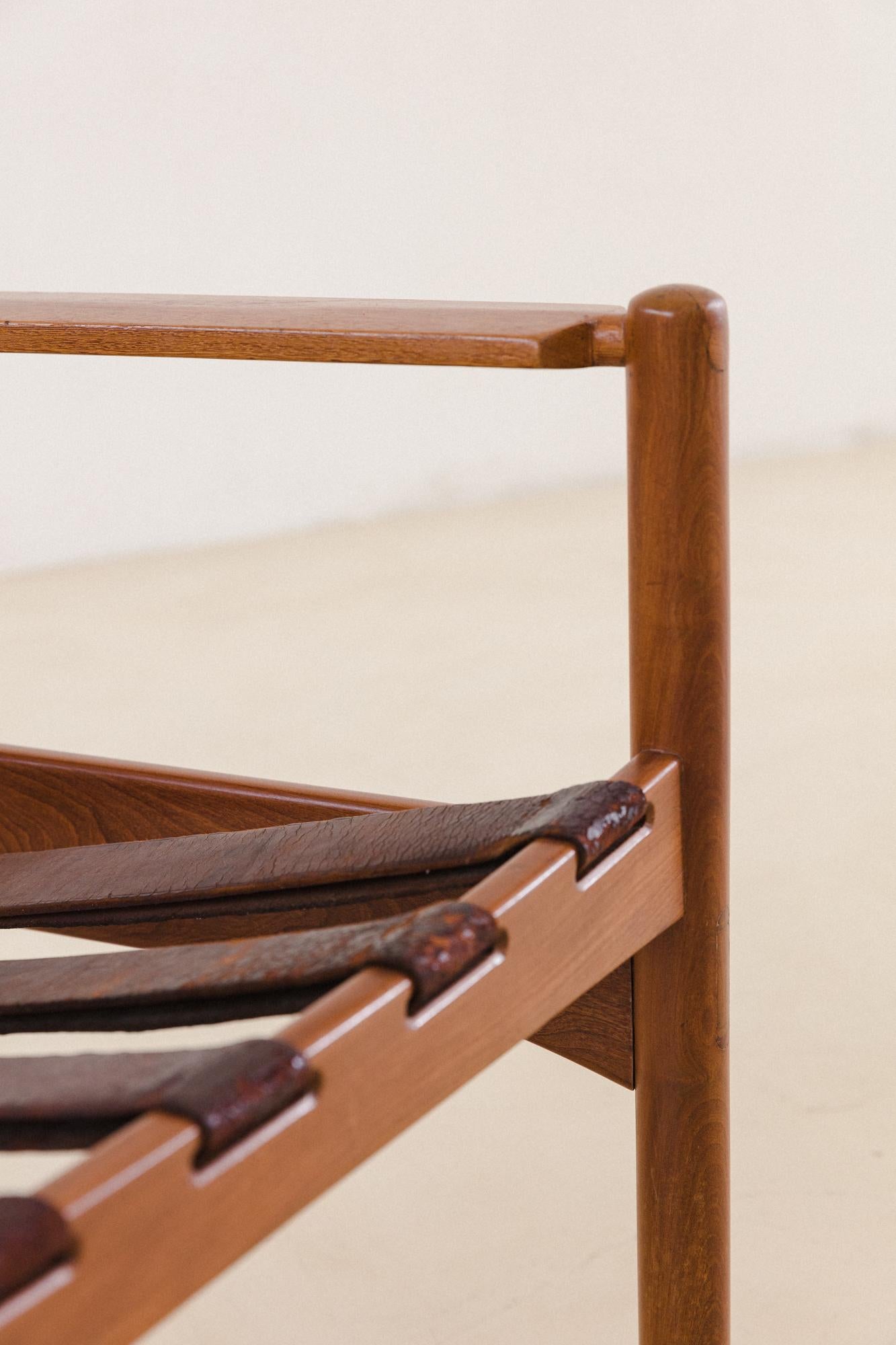 Arredamento Armchair in Freijo wood, 1960s, Midcentury Brazilian For Sale 7