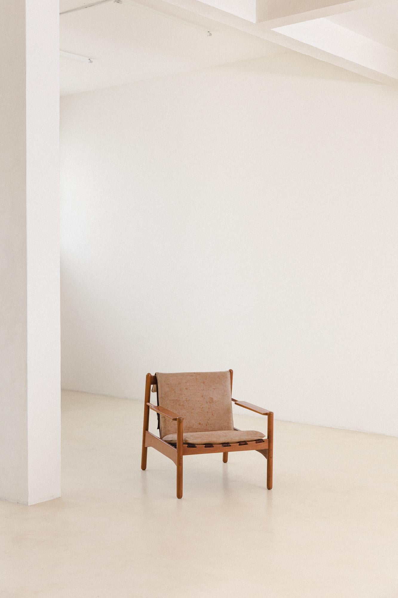 Arredamento Armchair in Freijo wood, 1960s, Midcentury Brazilian For Sale 2