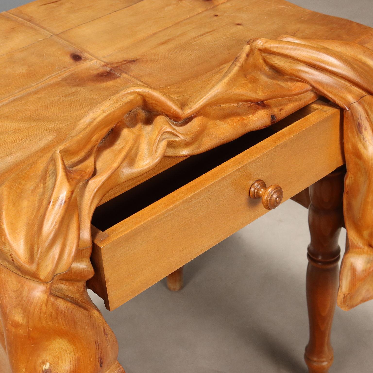 Furniture by Livio de Marchi 'Coffee Table with Tablecloth' 2000s In Good Condition For Sale In Milano, IT