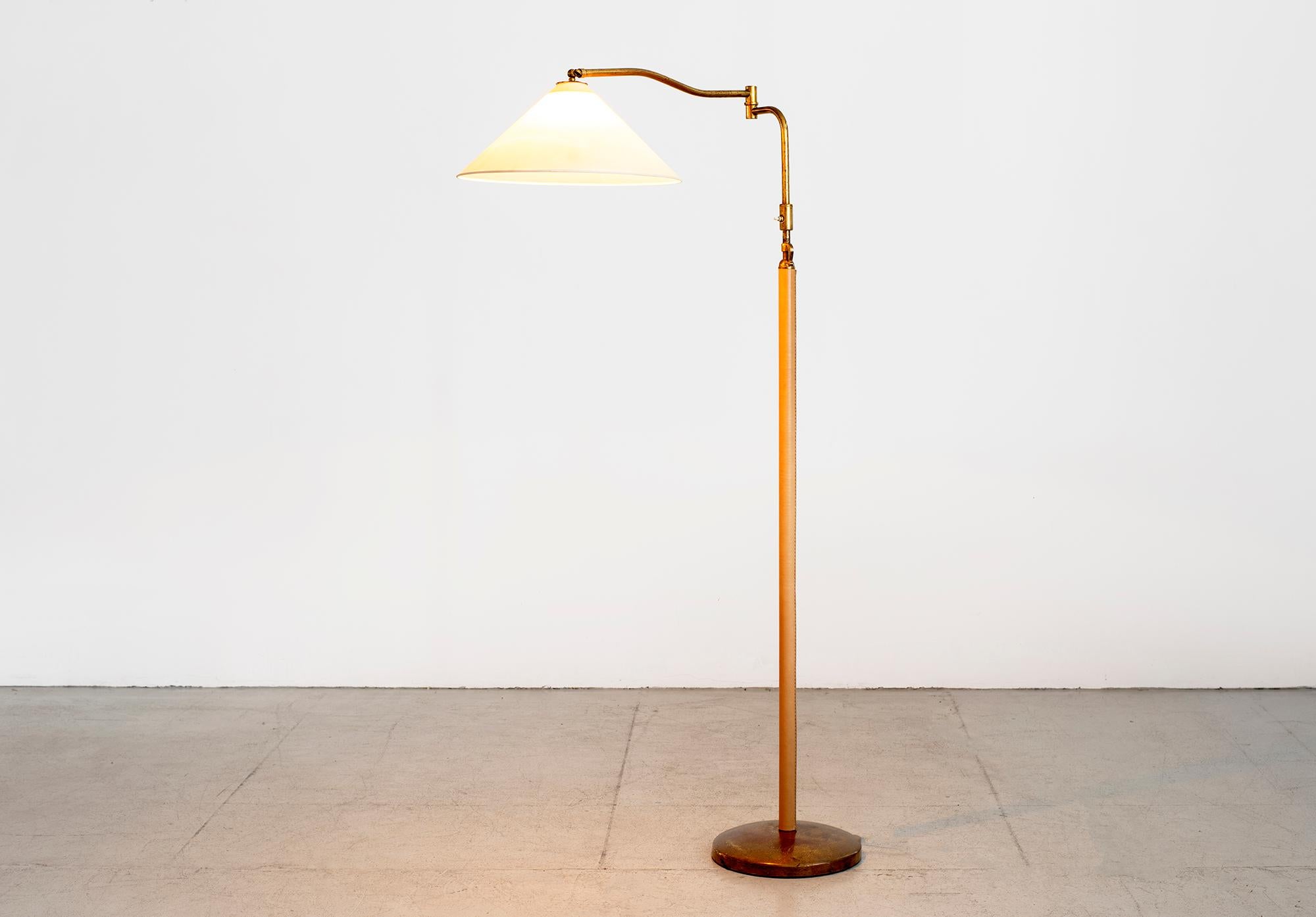 Italian Arredoluce Attributed Floor Lamp 