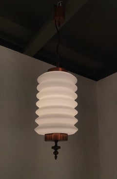 Arredoluce Lampadario in vetro opalino e rame 1950, Italia