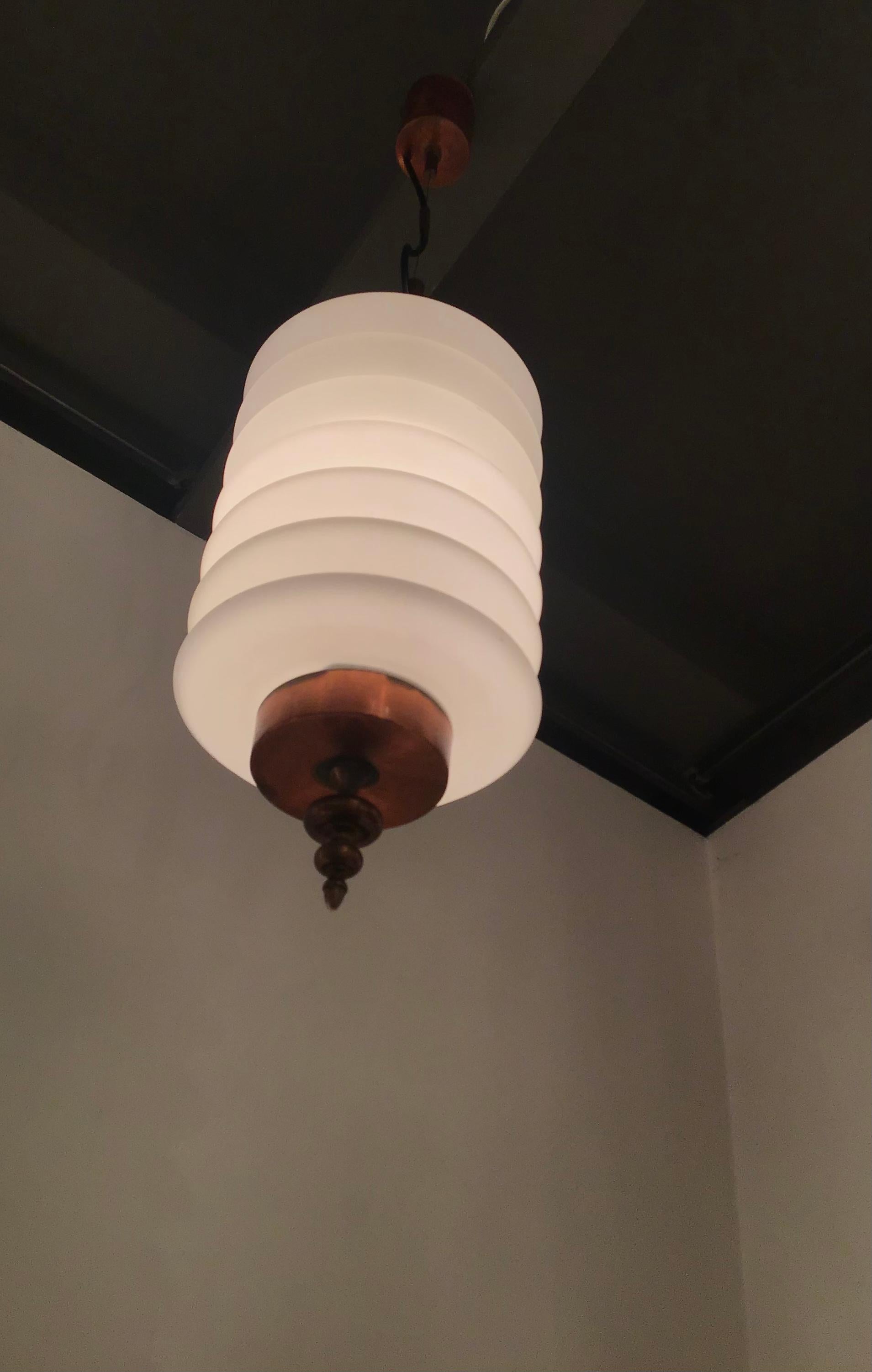 Arredoluce Chandelier Opaline Glass Copper 1950, Italy In Good Condition For Sale In Milano, IT