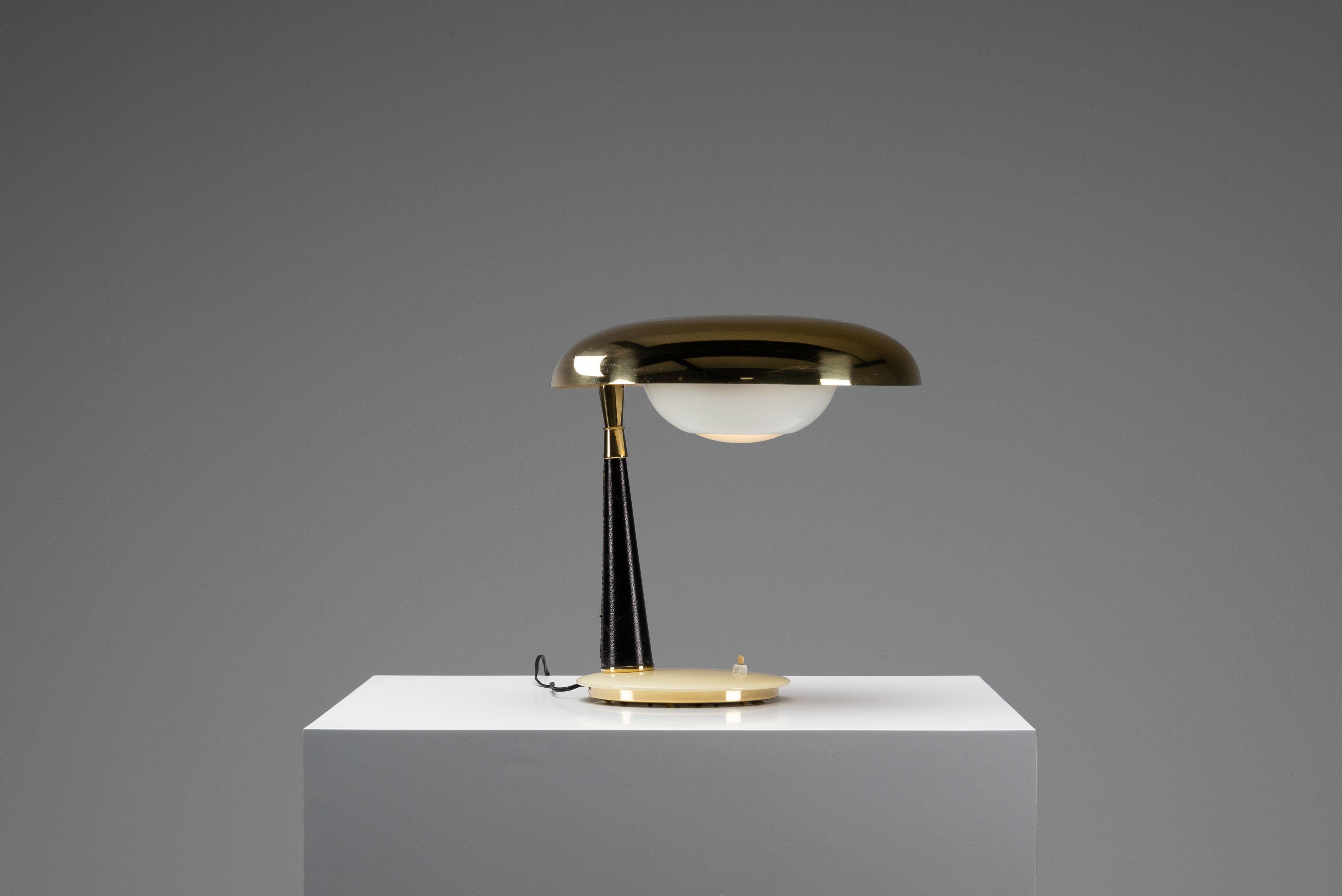 Arredoluce desk lamp in brass and leather Italy 1956 6