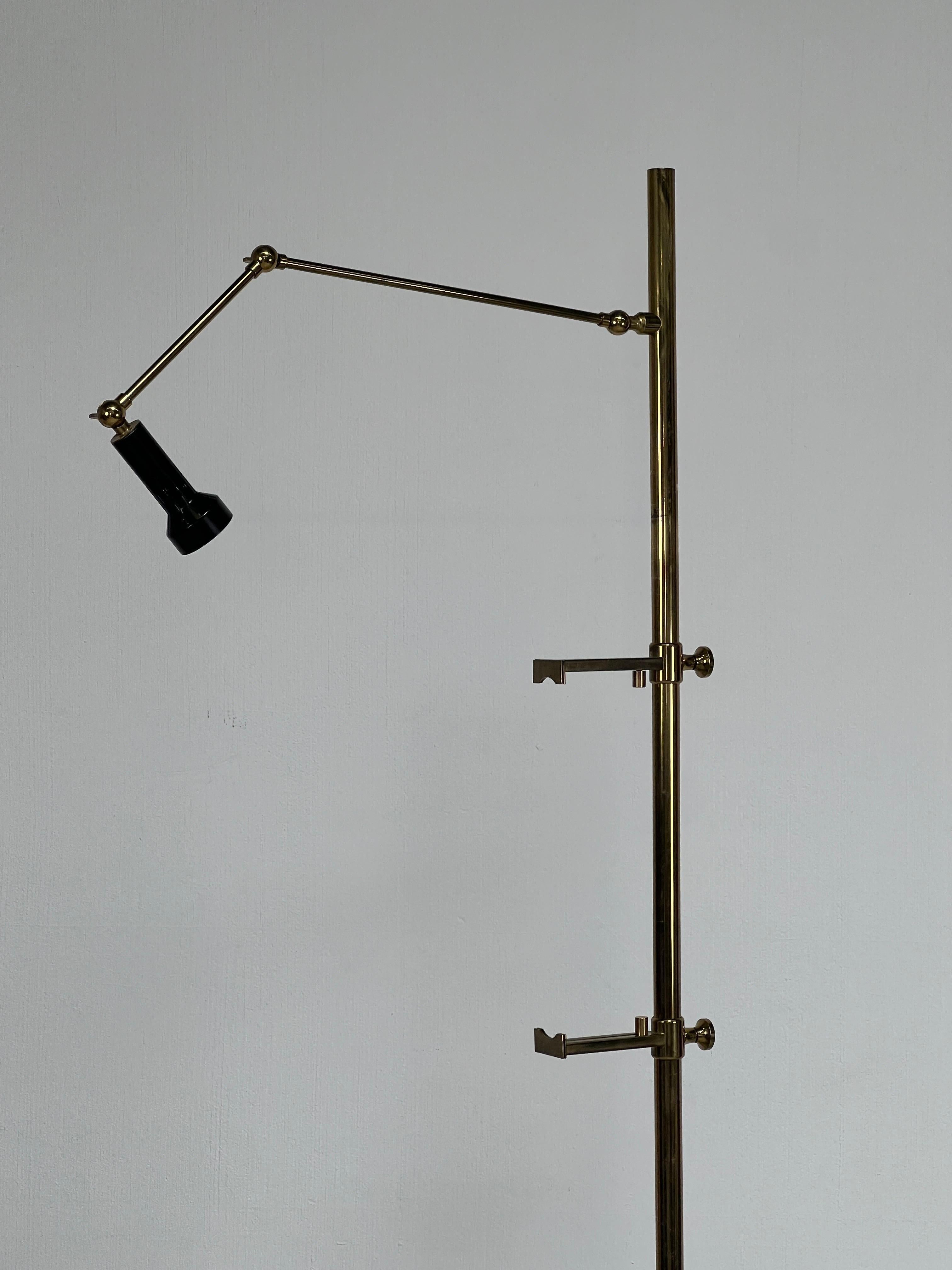 easel floor lamp