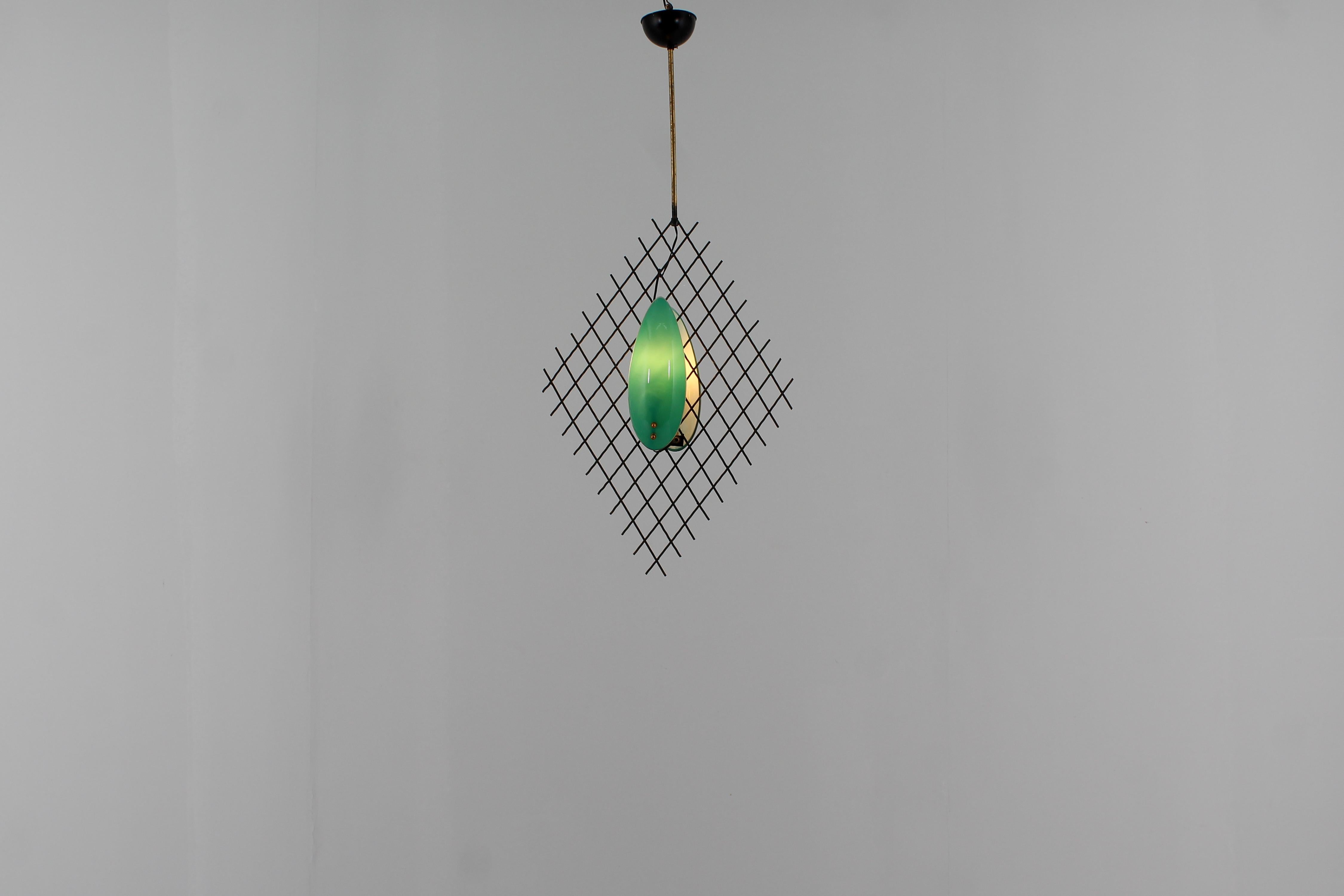 Arredoluce Green Murano Glass and Metal Crosslinked Chandelier 60s Italy For Sale 6