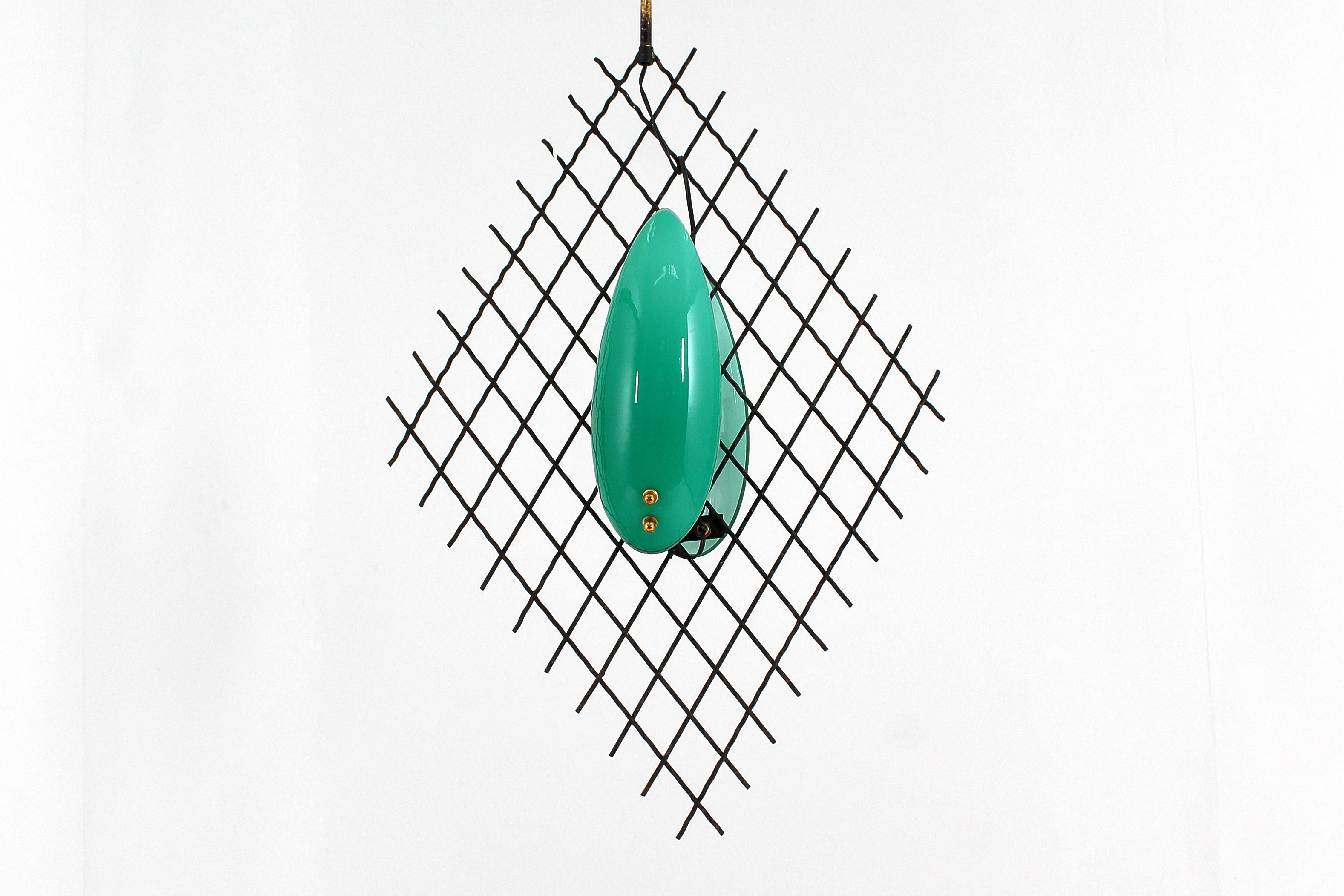 Mid-Century Modern Arredoluce Green Murano Glass and Metal Crosslinked Chandelier 60s Italy For Sale