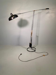 Modèle Movalux d'Arredoluce du designer Franco Giovanni Legler