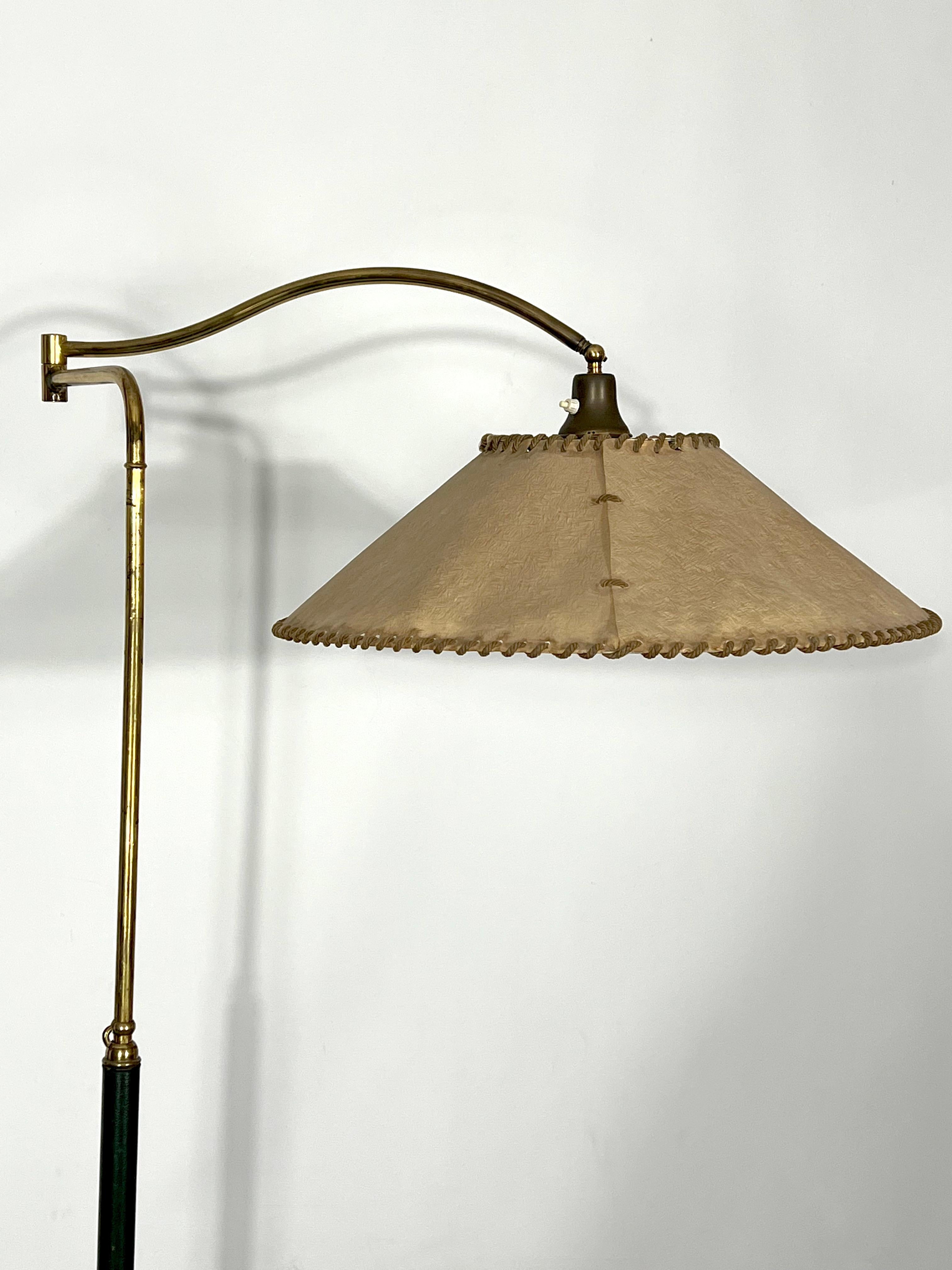 Mid-Century Modern Arredoluce Monza, Vintage Brass and Leather Floor Lamp, 40s For Sale