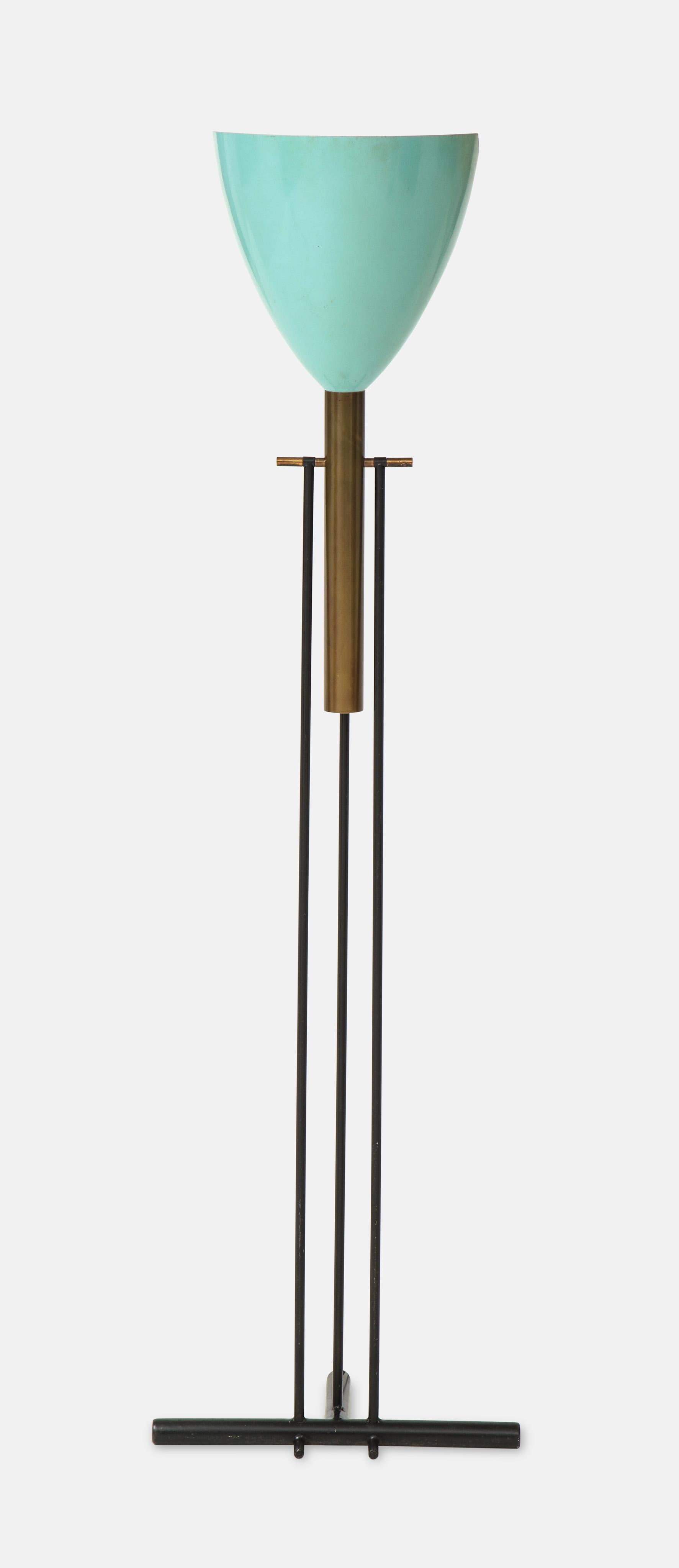 Lacquered Arredoluce Rare Floor Lamp Model 12627