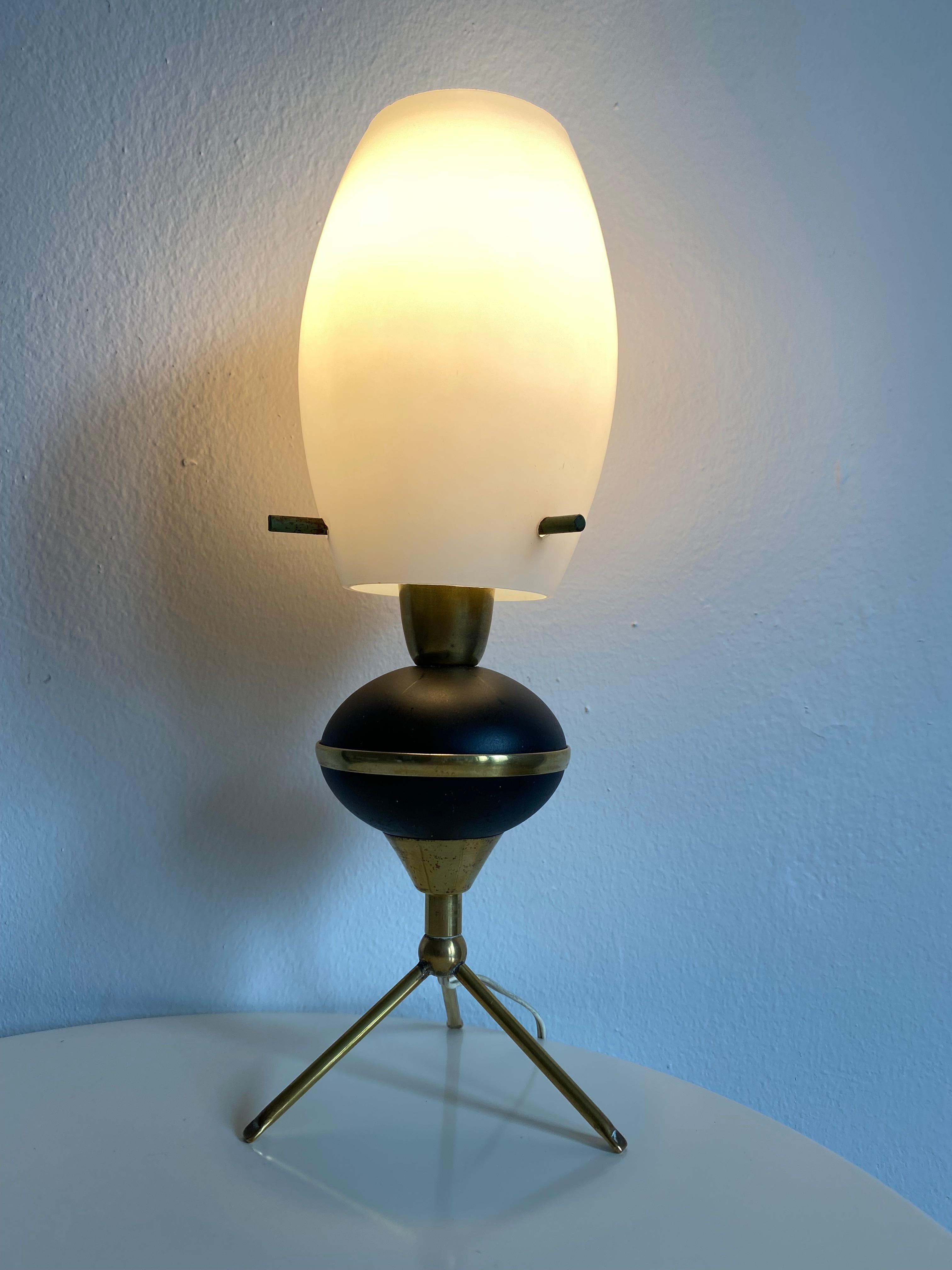Lampe de table italienne de style Arredoluce en vente 2