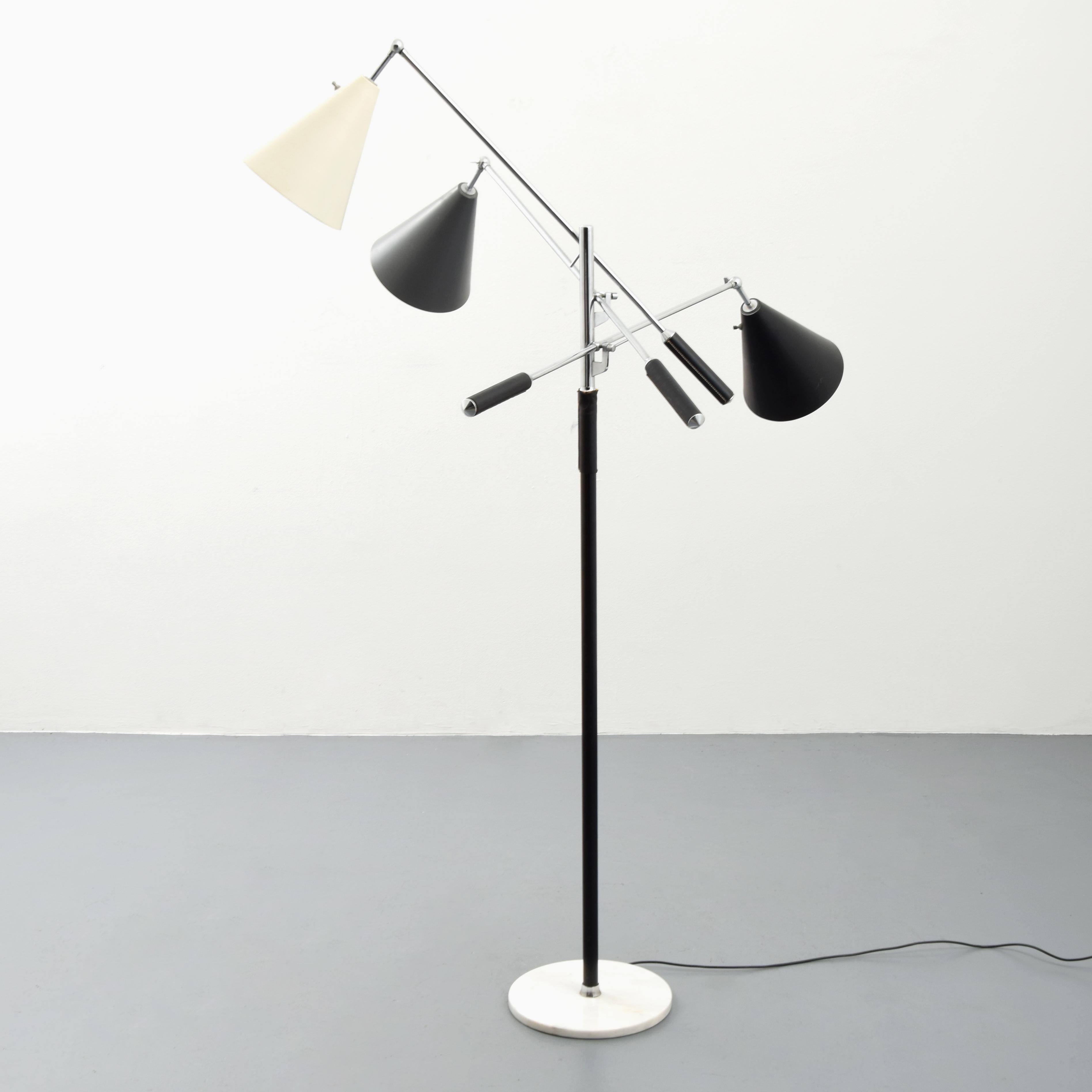 Mid-Century Modern Arredoluce “Triennale” Floor Lamp, Italian Mid-Century Design by Angelo Lelli