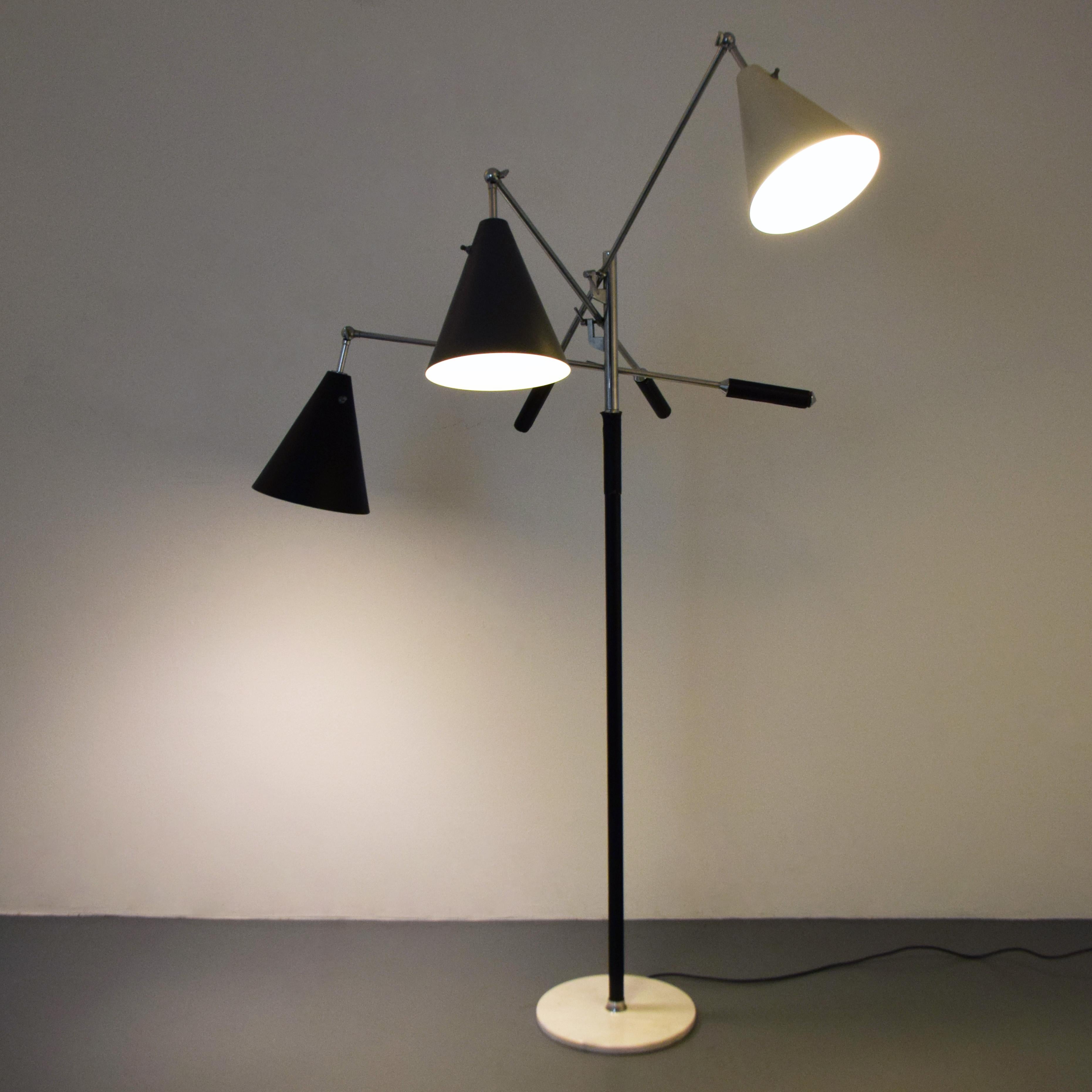 Arredoluce “Triennale” Floor Lamp, Italian Mid-Century Design by Angelo Lelli In Good Condition In Lake Worth Beach, FL