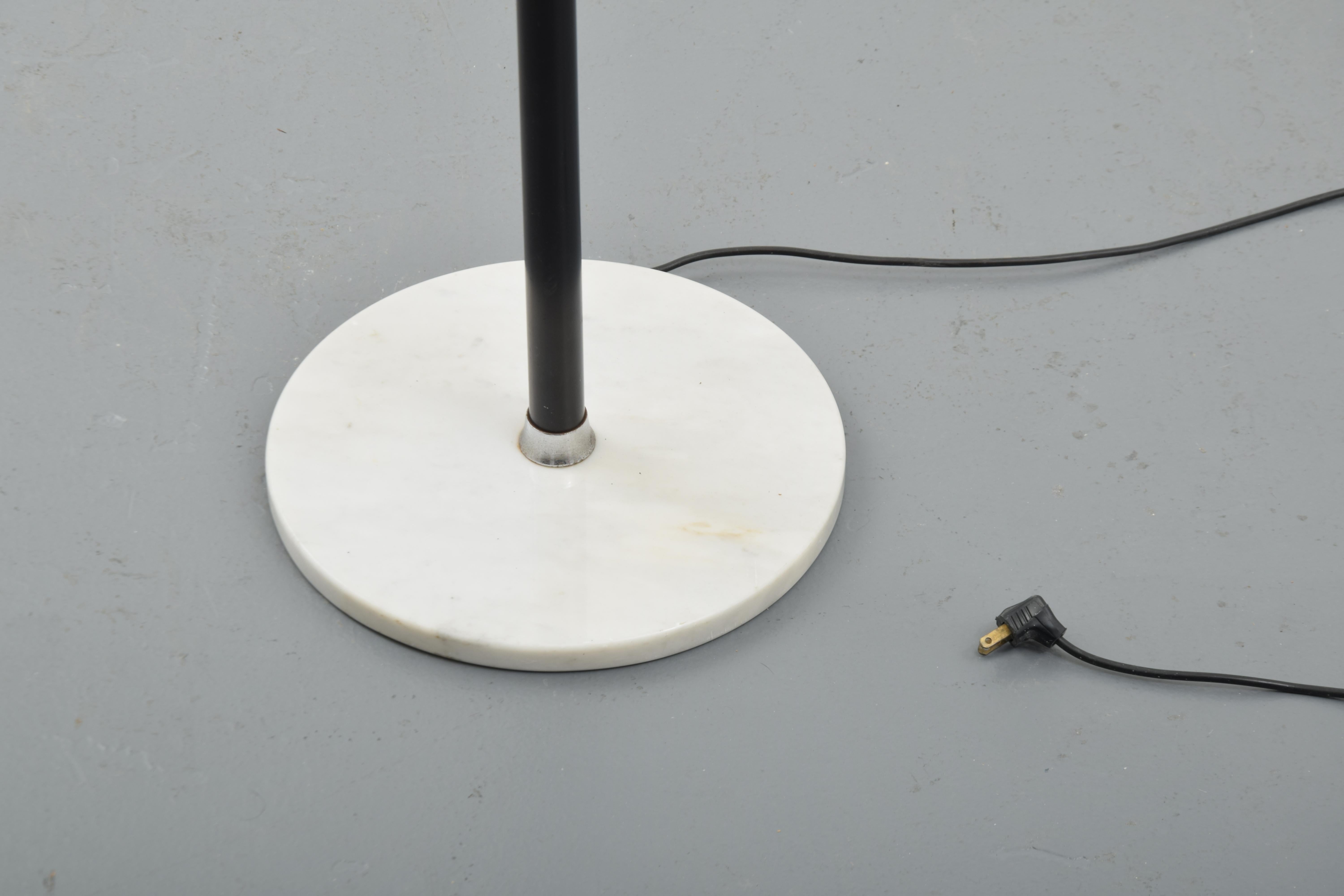 Arredoluce “Triennale” Floor Lamp, Italian Mid-Century Design by Angelo Lelli 3