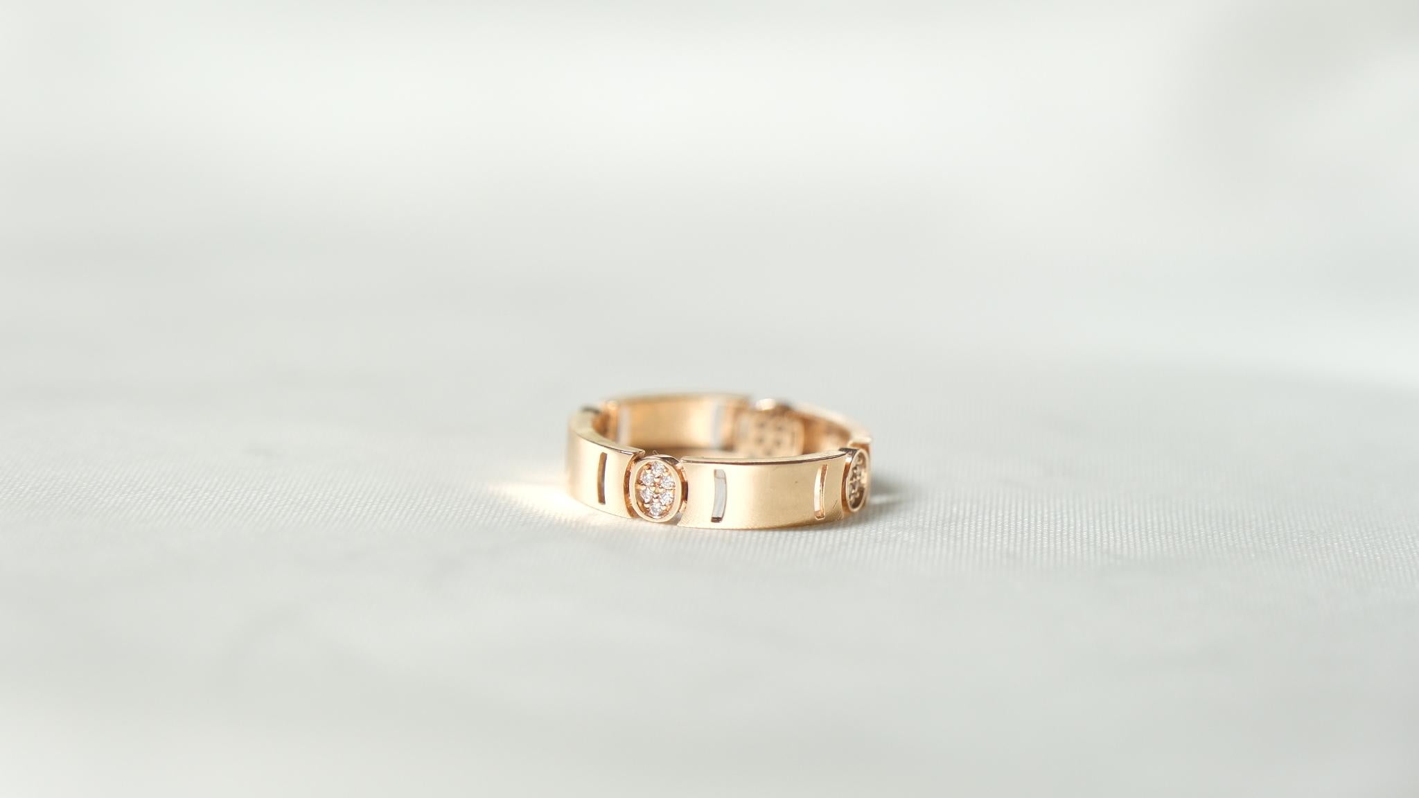 Round Cut Arrêtoir Ring, 18k Rose Gold 0.24ct For Sale