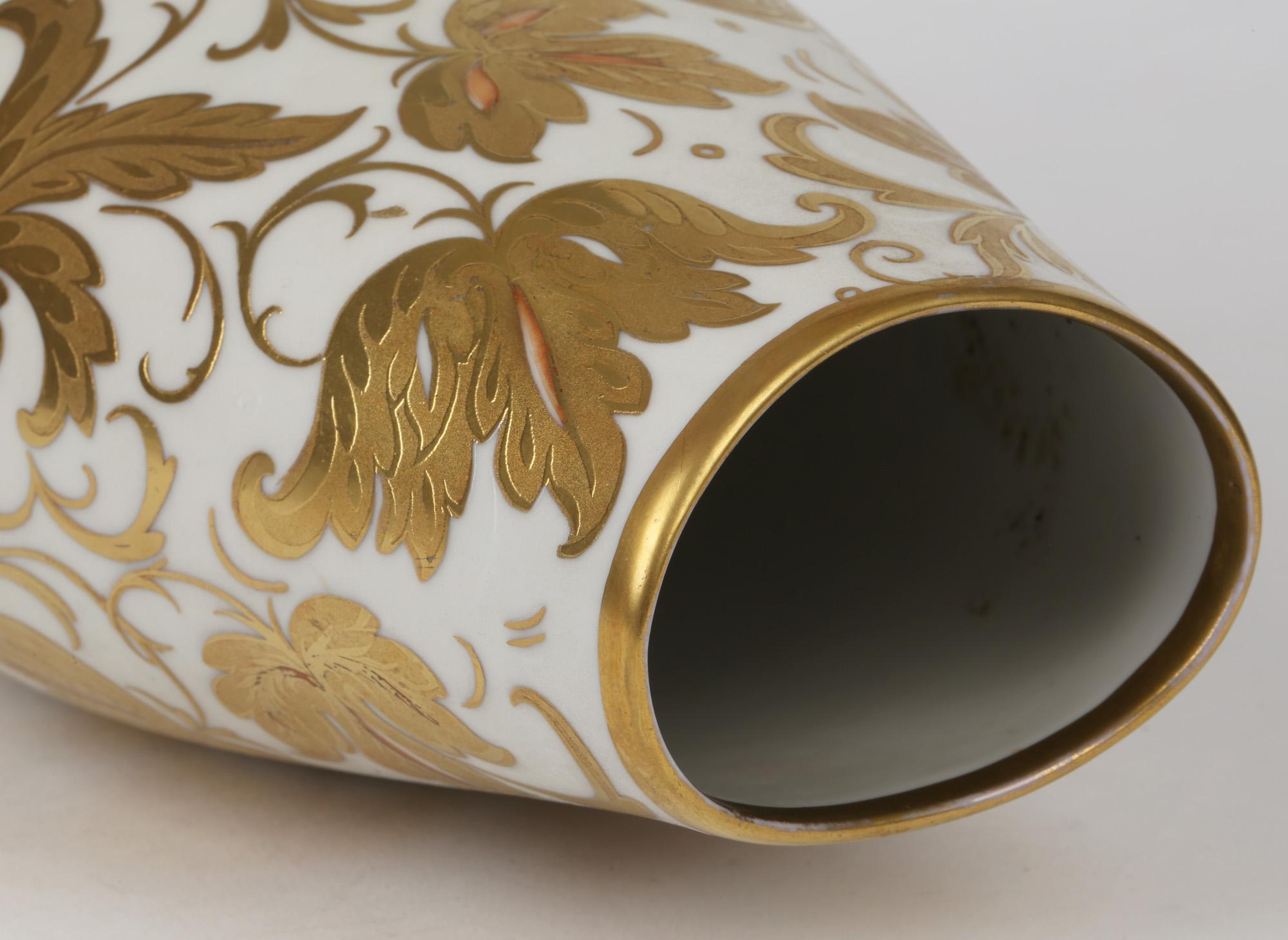 Mid-Century Modern Arrigo Finzi Italian Mid Century Oro Zecchino Leaf Design Porcelain Vase