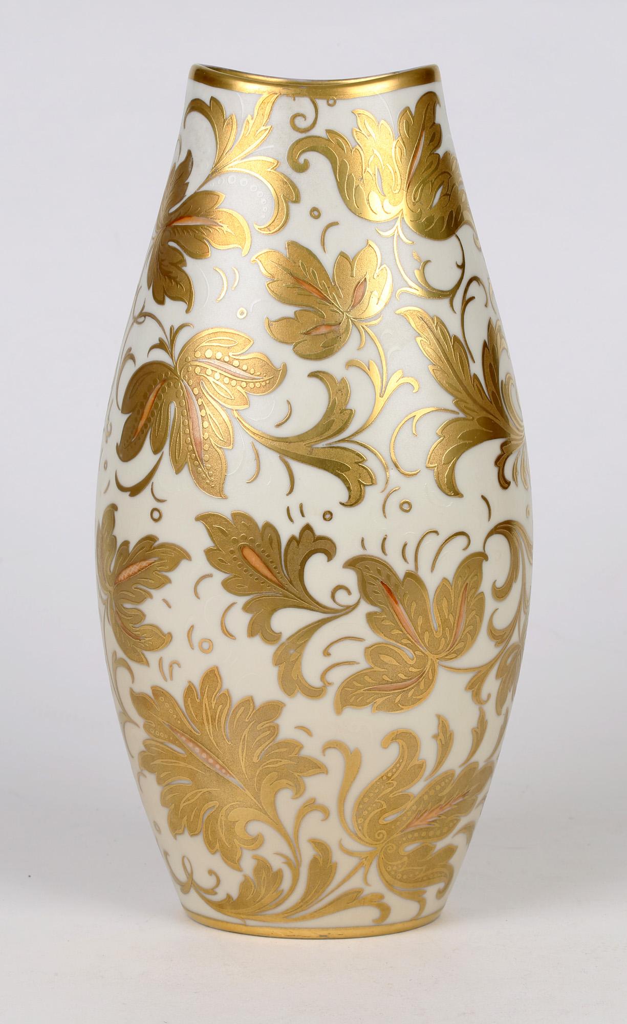 Arrigo Finzi Italian Mid Century Oro Zecchino Leaf Design Porcelain Vase 3