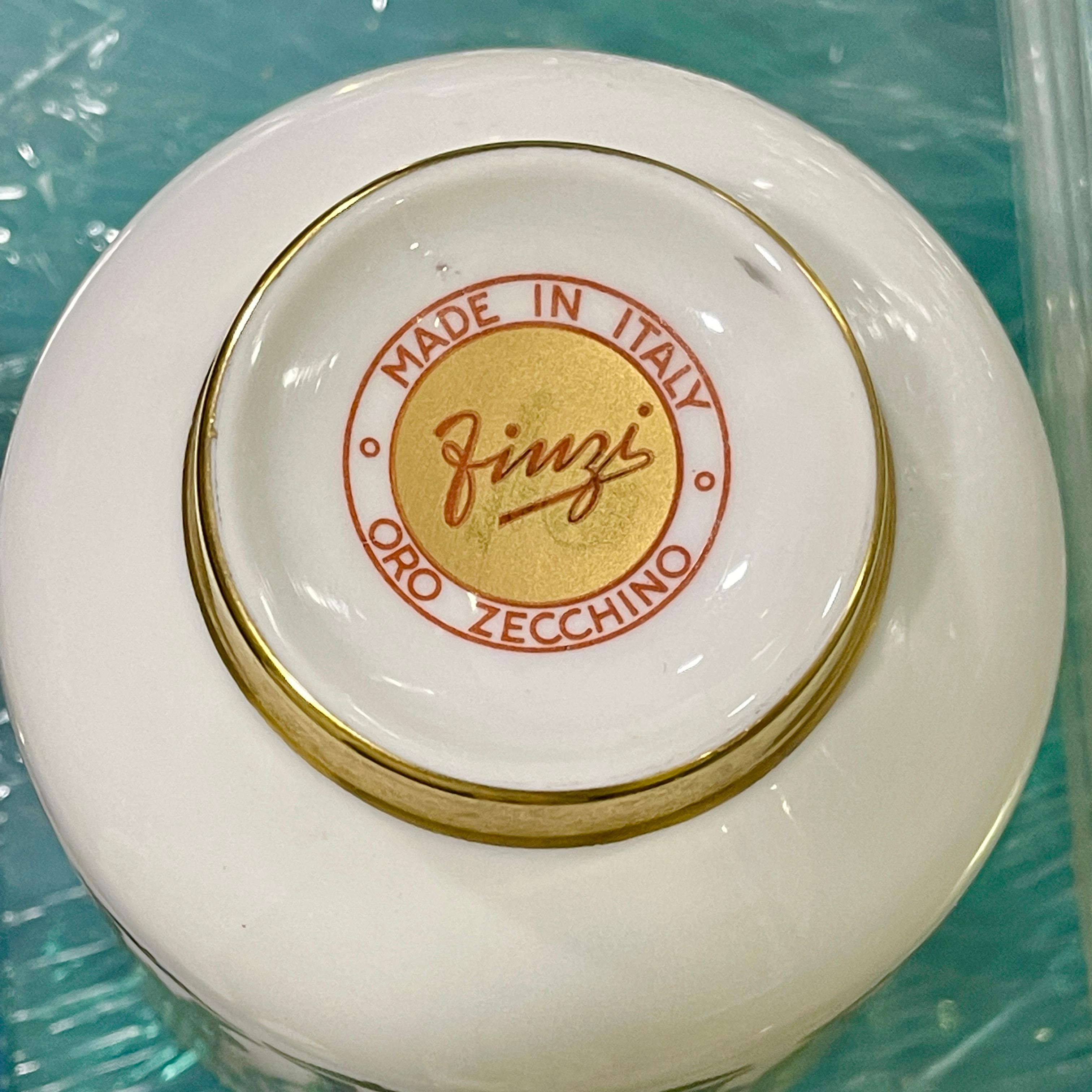 Mid-20th Century Arrigo Finzi Lidded Pot in Porcelain and Oro Zecchino For Sale