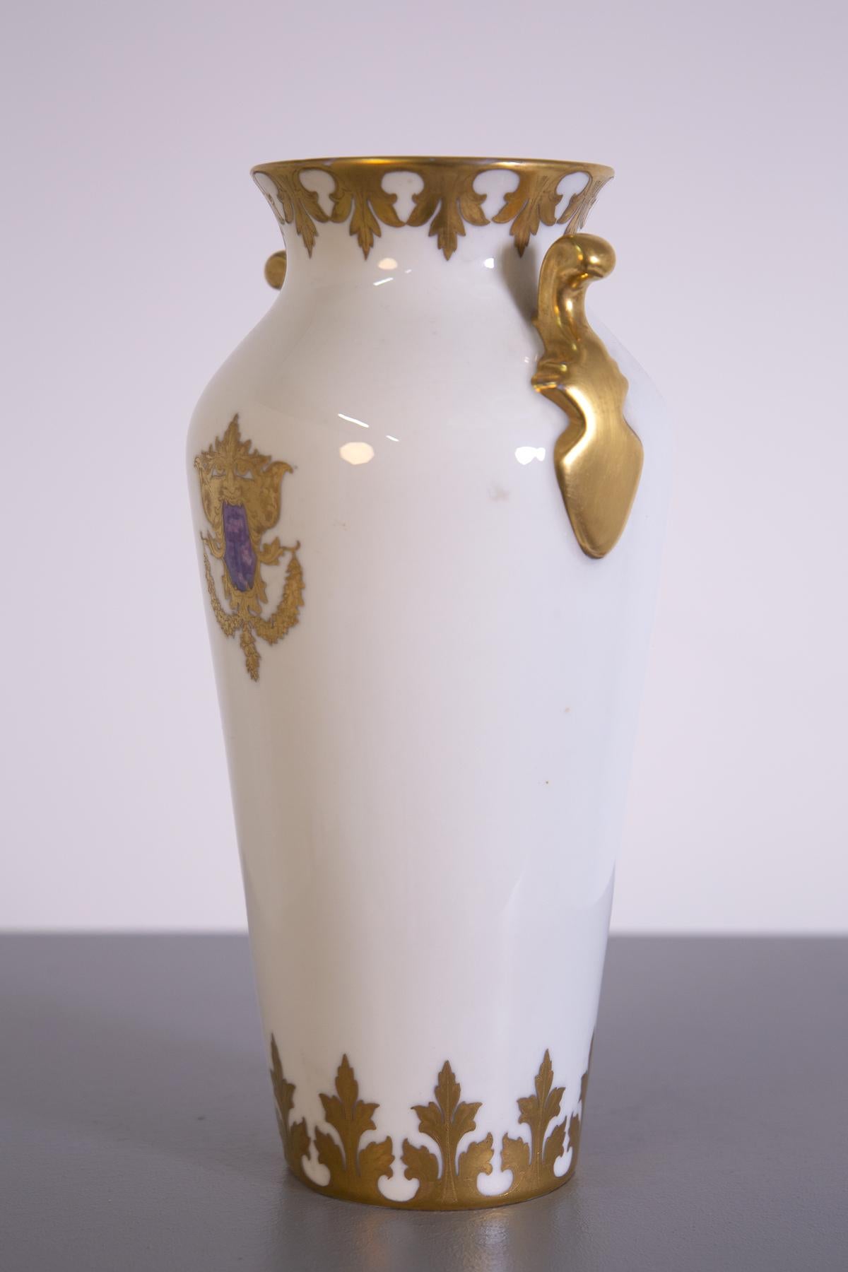 Vase Arrigo Finzi en porcelaine, peint en or, étiquette d'origine Bon état - En vente à Milano, IT