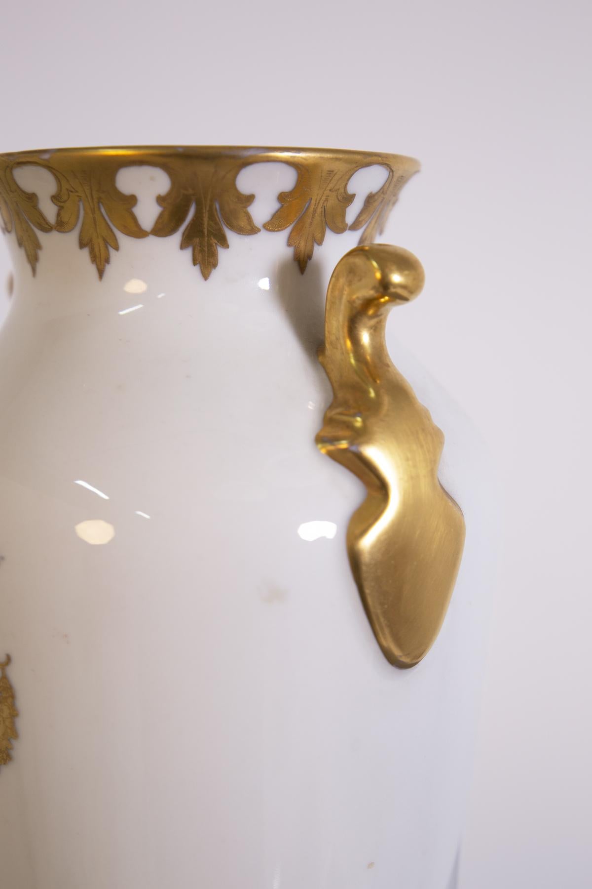 Mid-20th Century Arrigo Finzi Vase in Porcelain, Gold Painted, Original Label For Sale