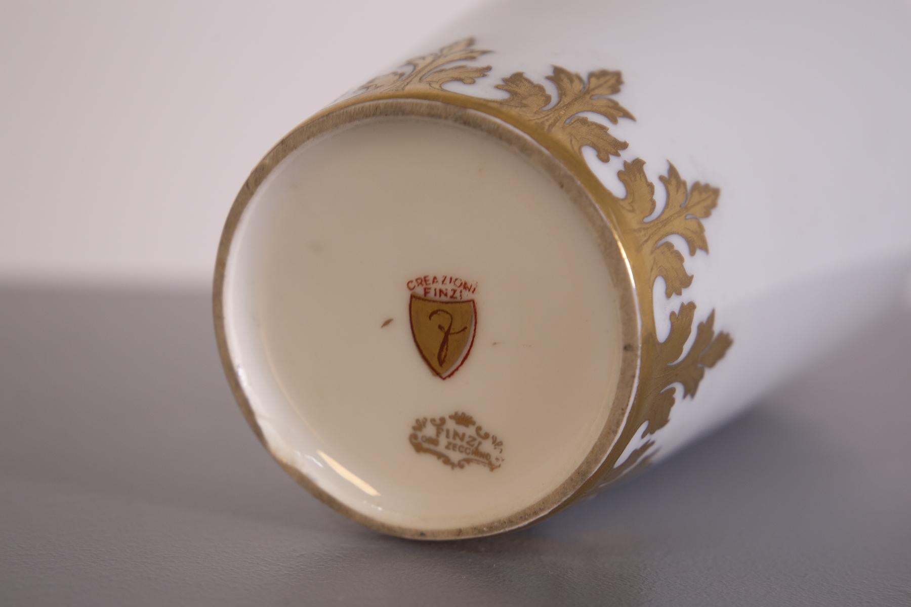 Arrigo Finzi Vase in Porcelain, Gold Painted, Original Label For Sale 1