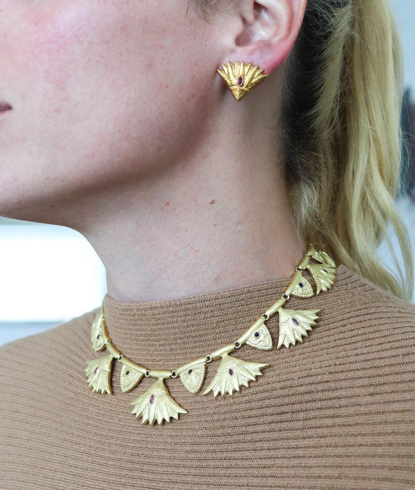 Arrigo & Olga Finzi 1960 Milan Necklace Earrings Set in 18k Gold with Gemstones For Sale 5