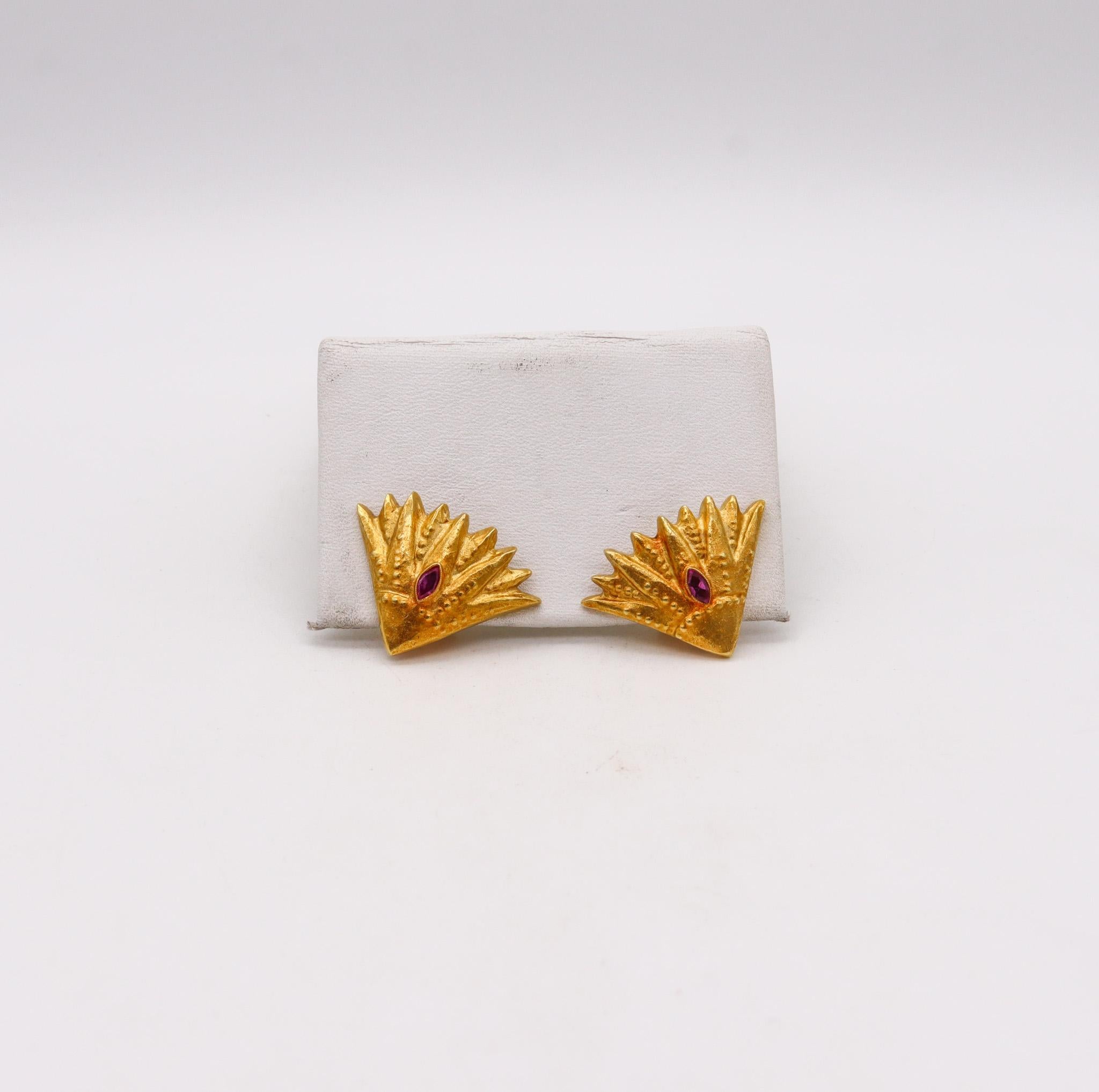 Arrigo & Olga Finzi 1960 Milan Necklace Earrings Set in 18k Gold with Gemstones For Sale 1