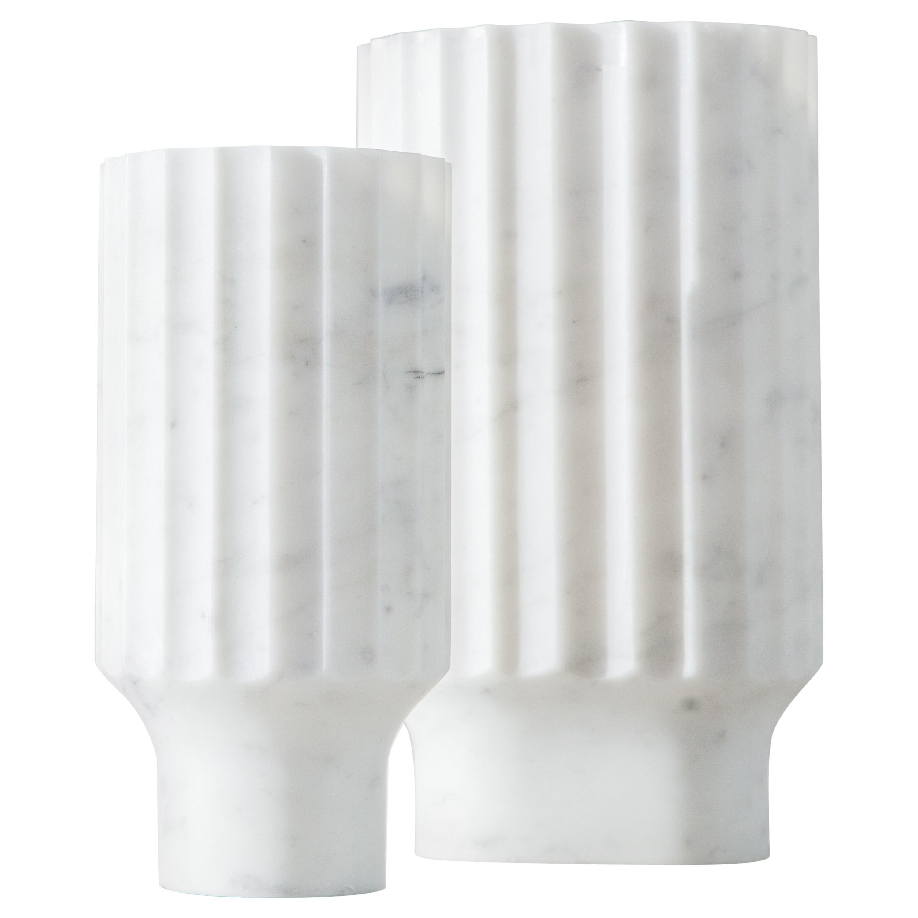 Arroka Vase Medium Arabescato 'White' Marble im Angebot