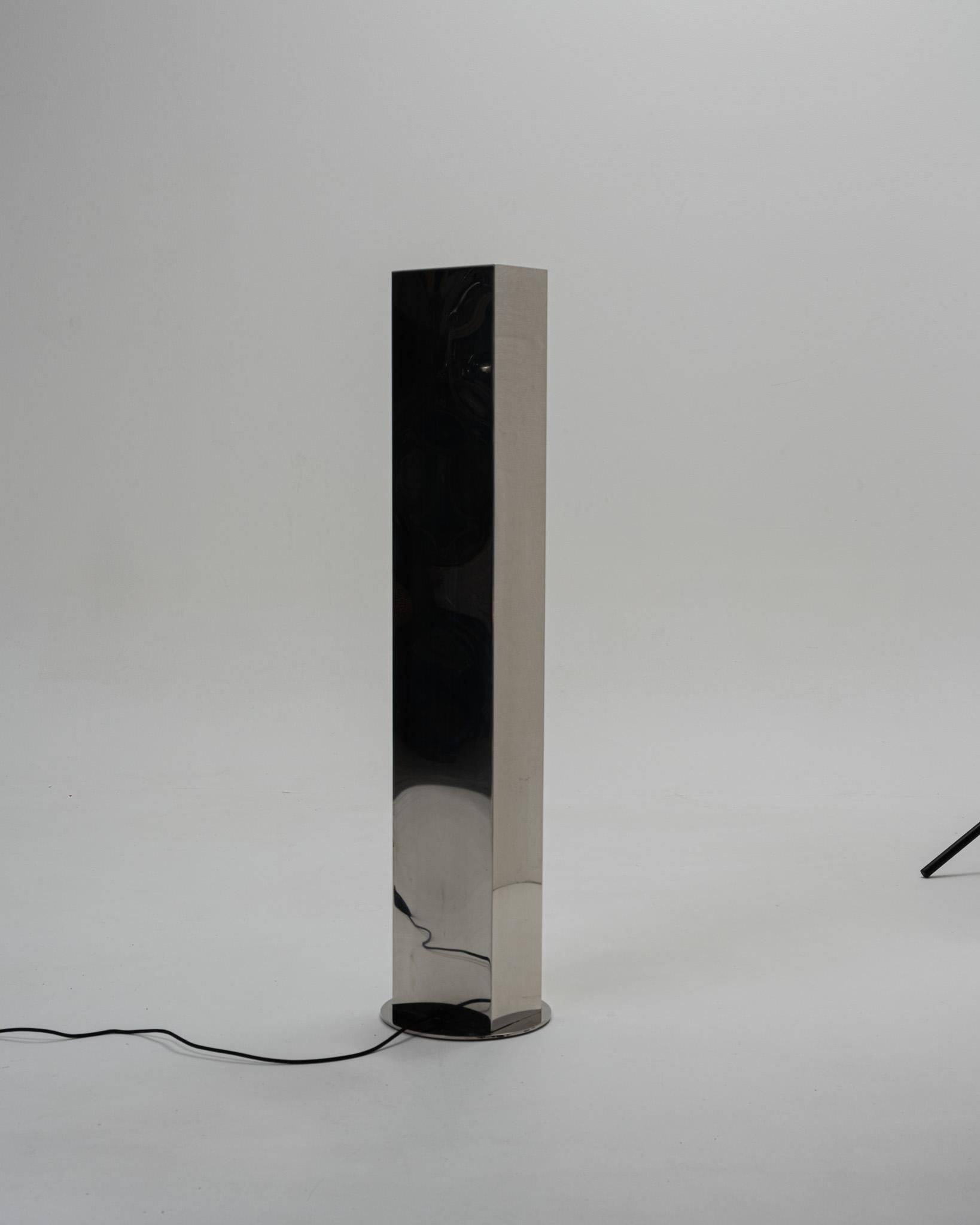 Lámpara de pie Arrow 120 con difusor en venta 4