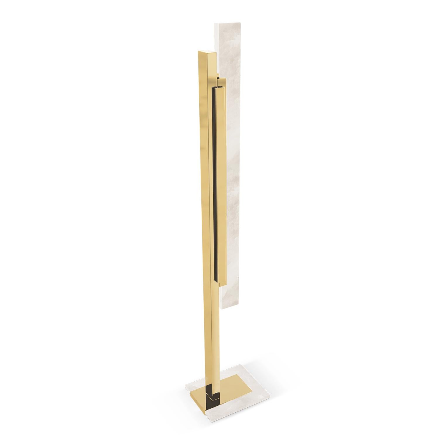 Lampada da terra Arrow Alabastro con struttura in massello 
in ottone con finitura lucida e diffusore in alabastro.