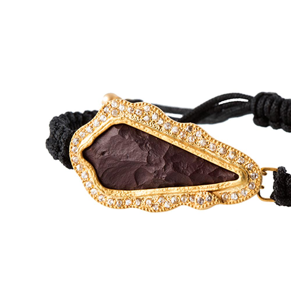 Rose Cut Arrow Head Black Bracelet in 20K Yellow Gold with Agate and Diamonds