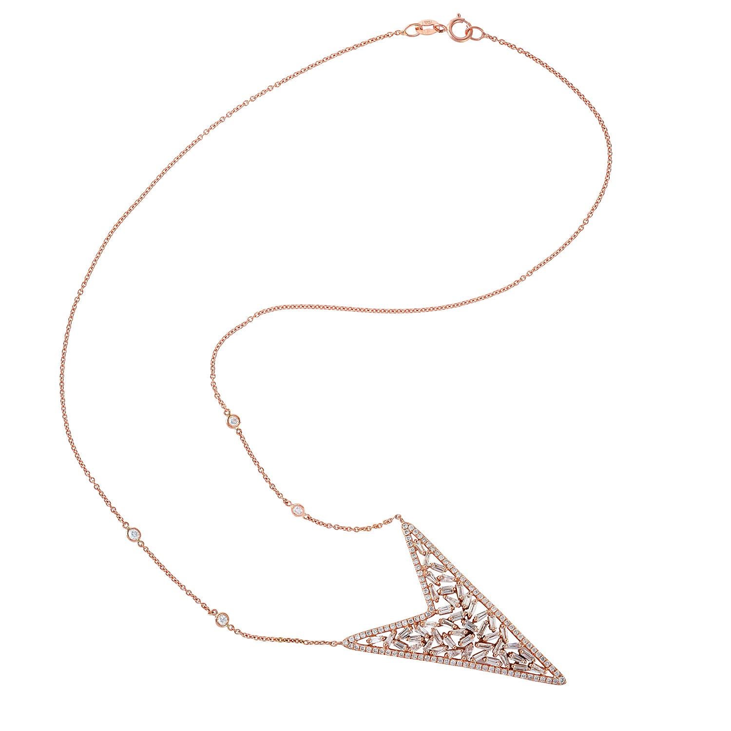 Arrow Shaped Baguette Diamond Pendant Necklace Made in 18k Rose Gold In New Condition For Sale In New York, NY