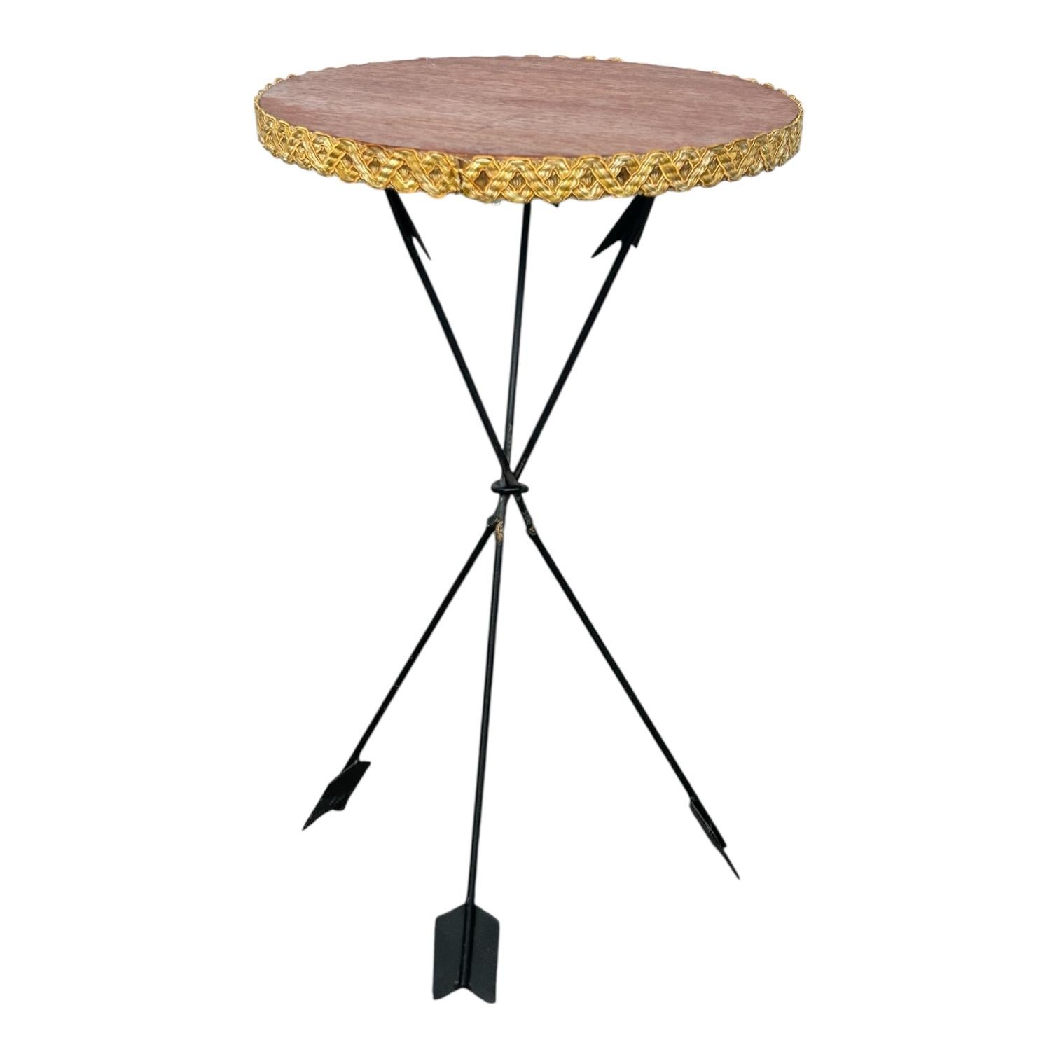 arrow side table from the 1950s For Sale 1