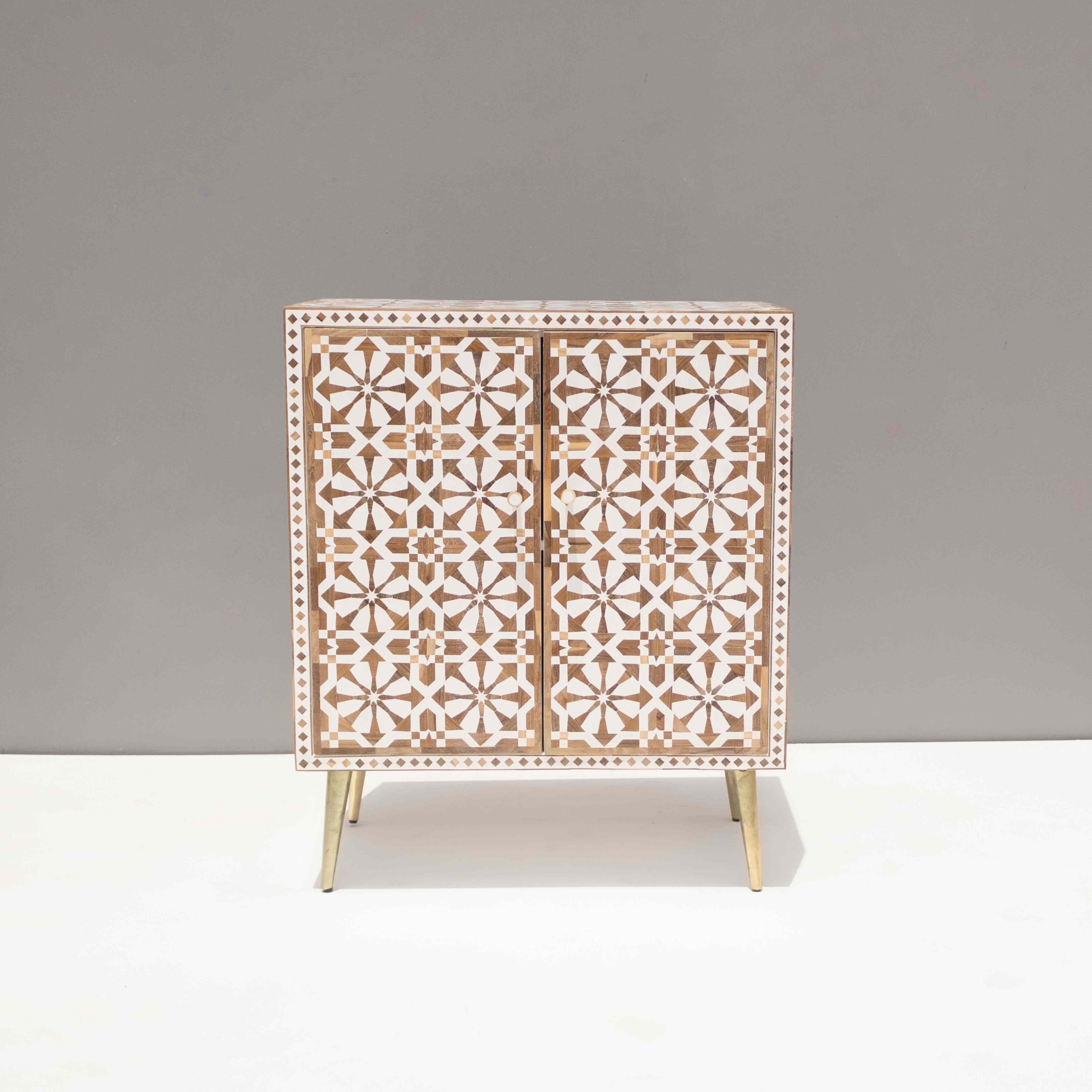 Arrow Teak Wood Inlay For Sale at 1stDibs