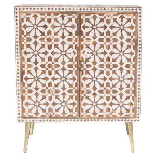 Armoire Arrow en marqueterie de bois de teck